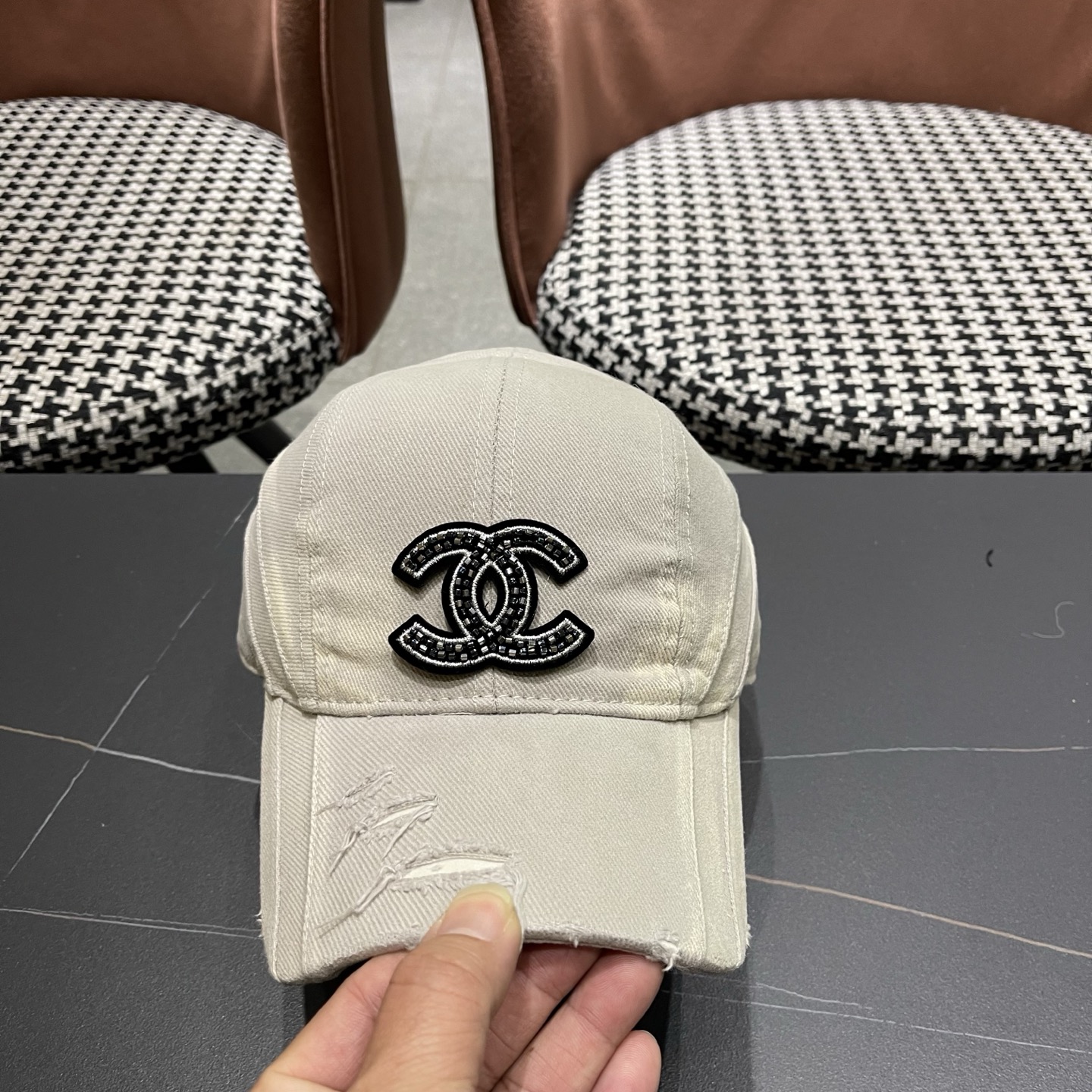 香奈儿（CHENEL)棒球帽系列—新款上架👍选用高档帽底！多重工艺打造完美新品。图案唯色唯美➕个性Log
