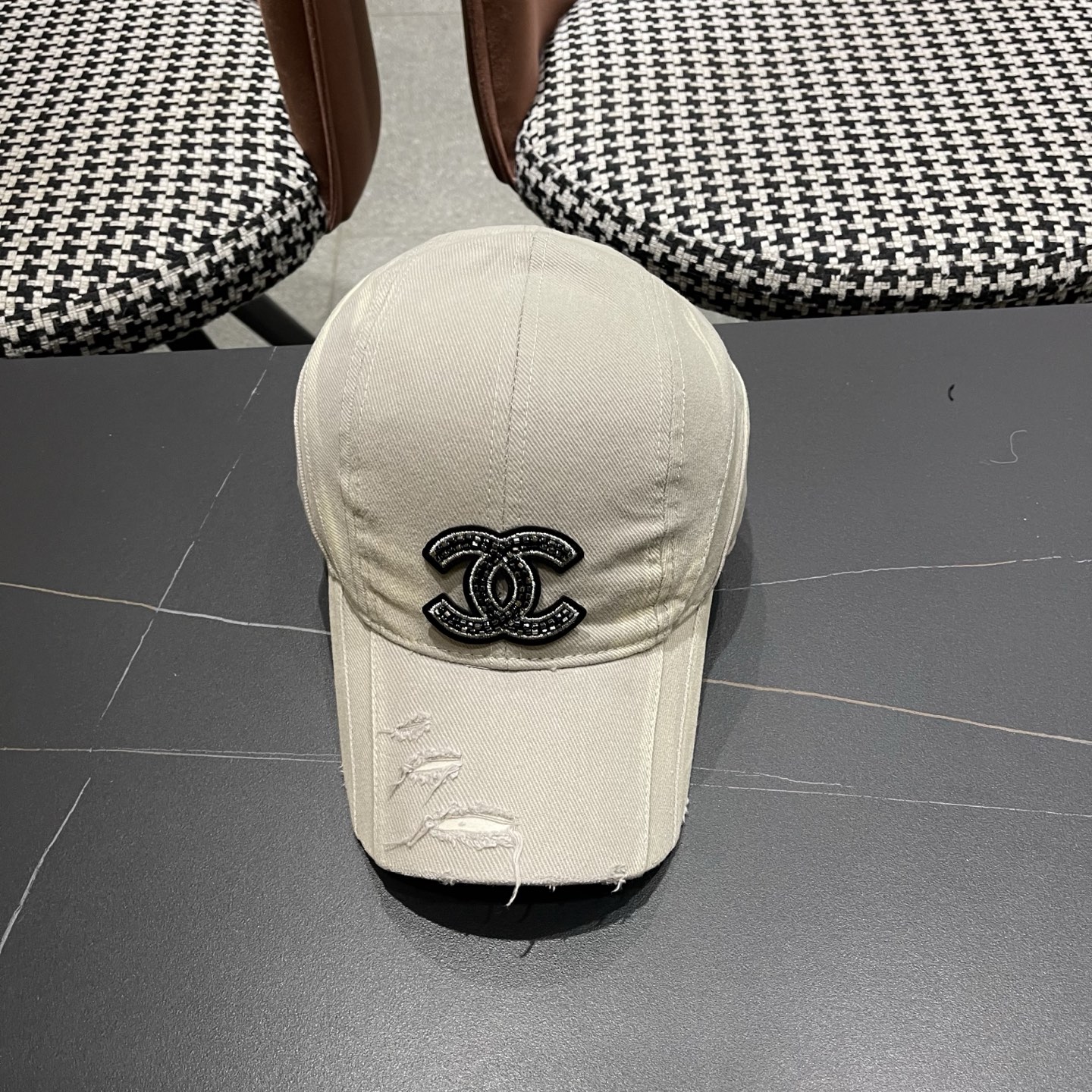 香奈儿（CHENEL)棒球帽系列—新款上架👍选用高档帽底！多重工艺打造完美新品。图案唯色唯美➕个性Log