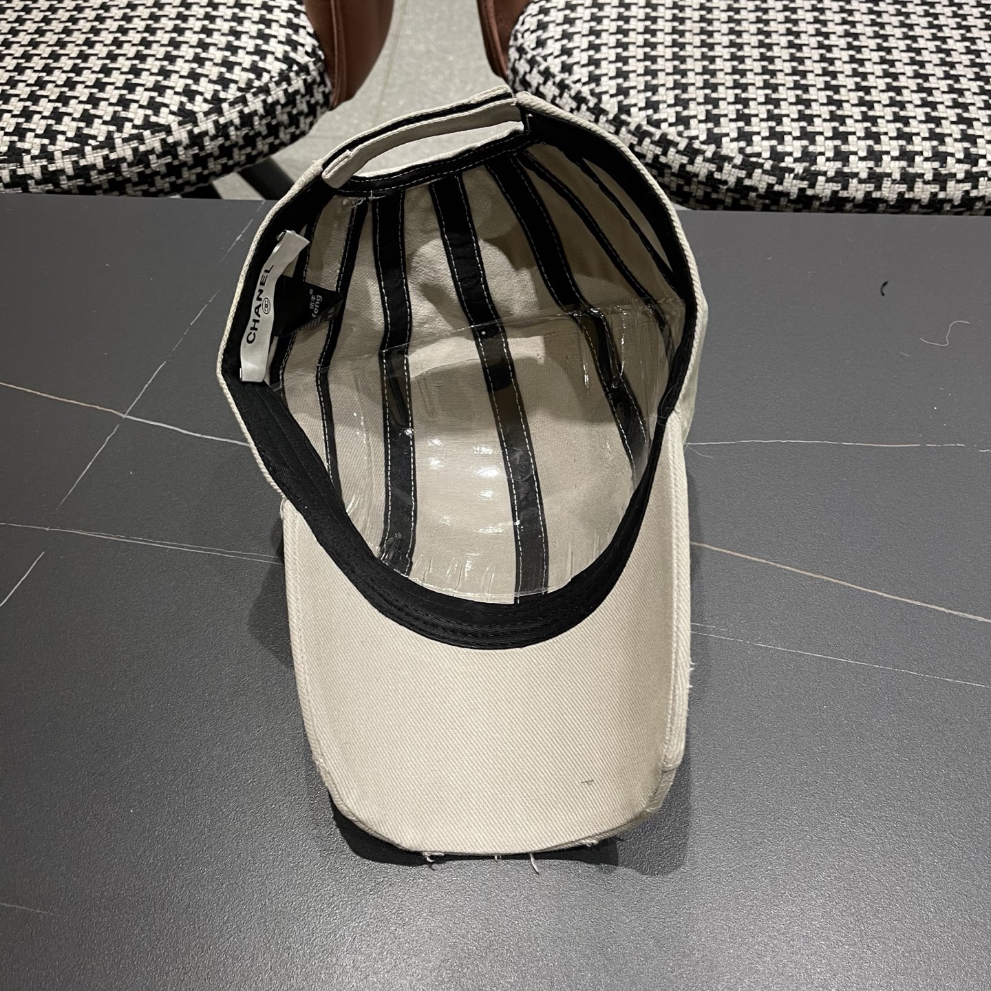 香奈儿（CHENEL)棒球帽系列—新款上架👍选用高档帽底！多重工艺打造完美新品。图案唯色唯美➕个性Log