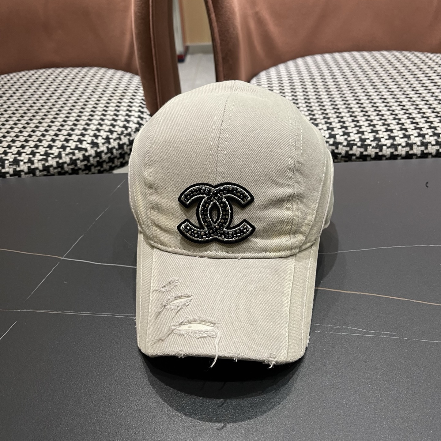 香奈儿（CHENEL)棒球帽系列—新款上架👍选用高档帽底！多重工艺打造完美新品。图案唯色唯美➕个性Log
