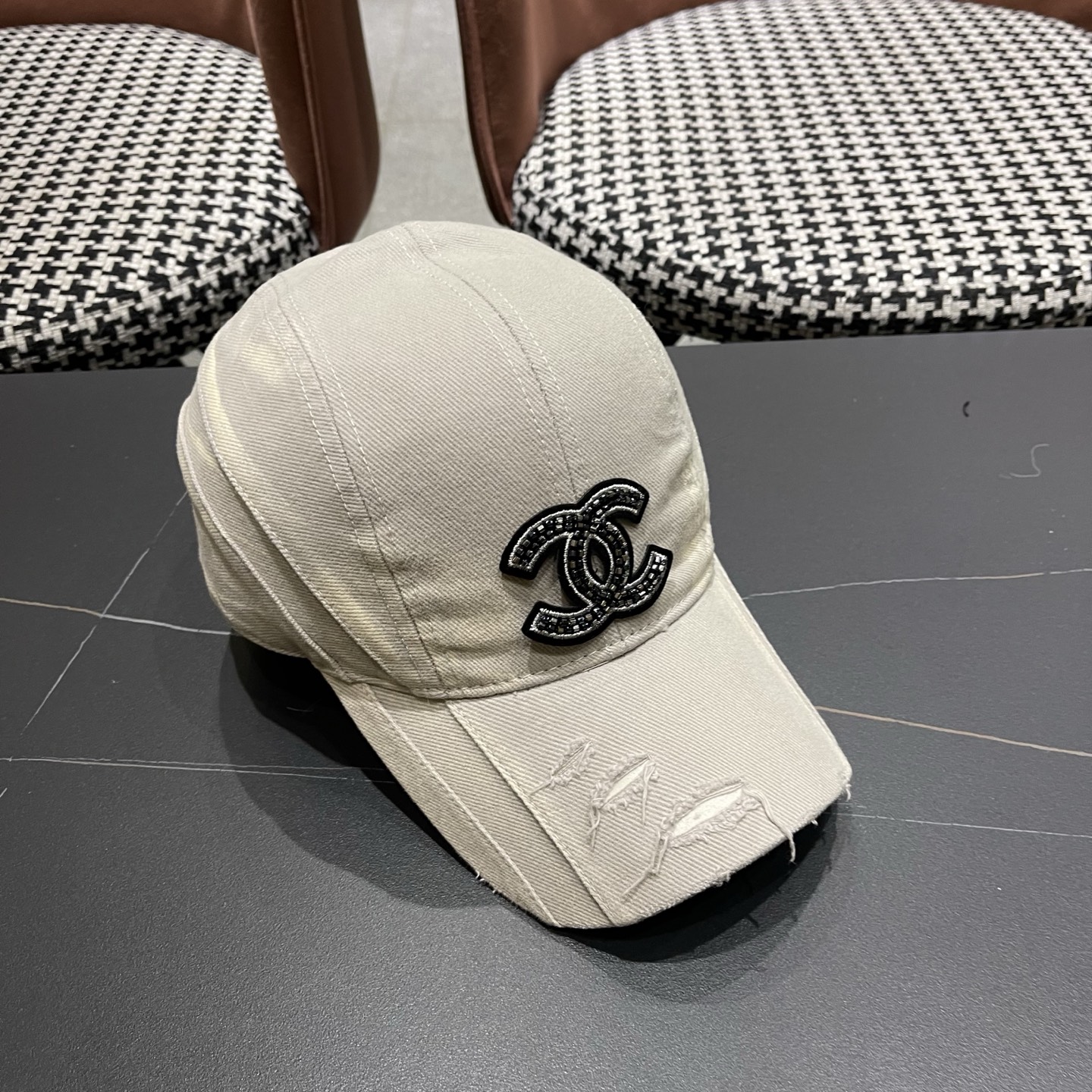 香奈儿（CHENEL)棒球帽系列—新款上架👍选用高档帽底！多重工艺打造完美新品。图案唯色唯美➕个性Log