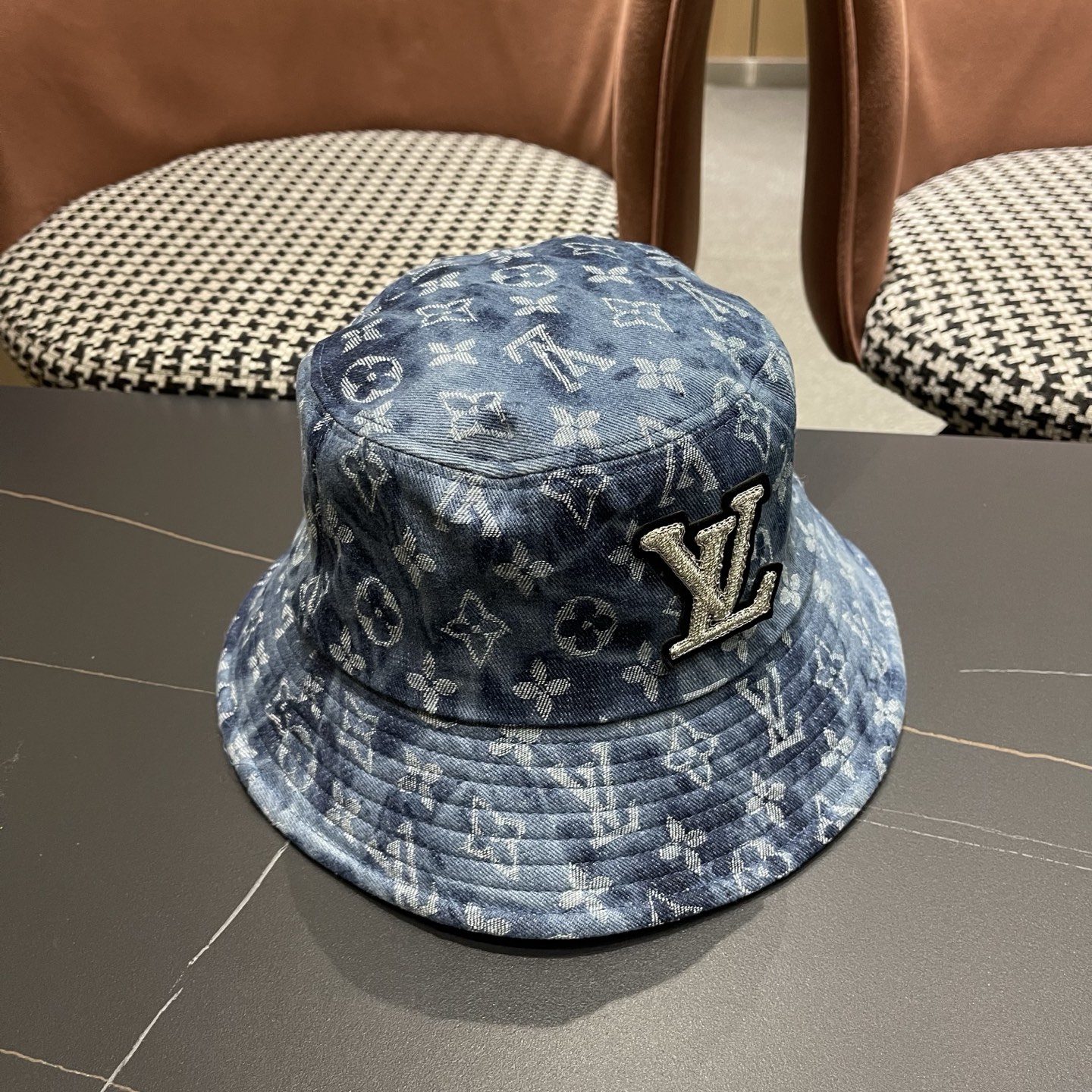LV路易威登原单刺绣渔夫帽 轻盈透气。完美版型，男女适用