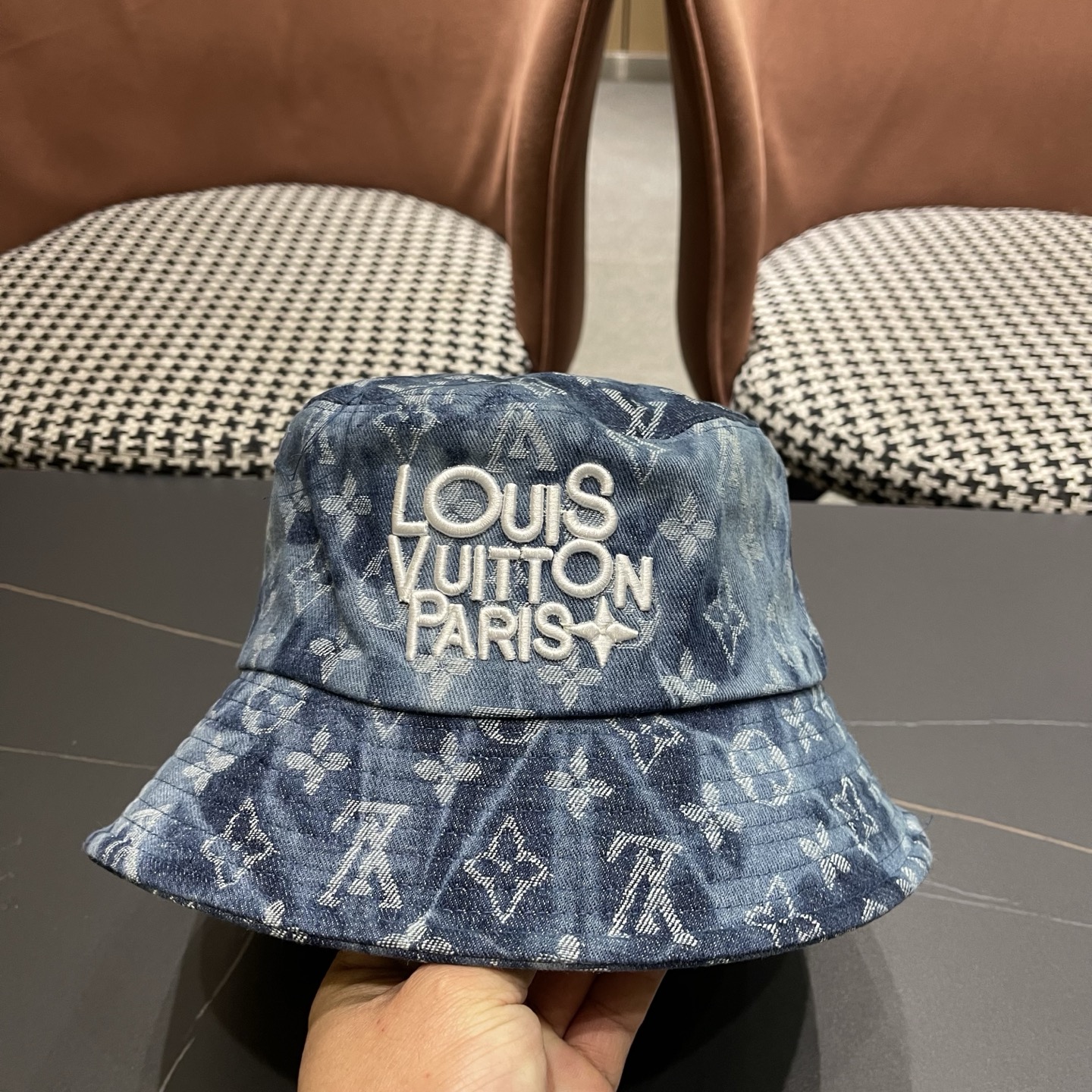 LV路易威登原单刺绣渔夫帽 轻盈透气。完美版型，男女适用