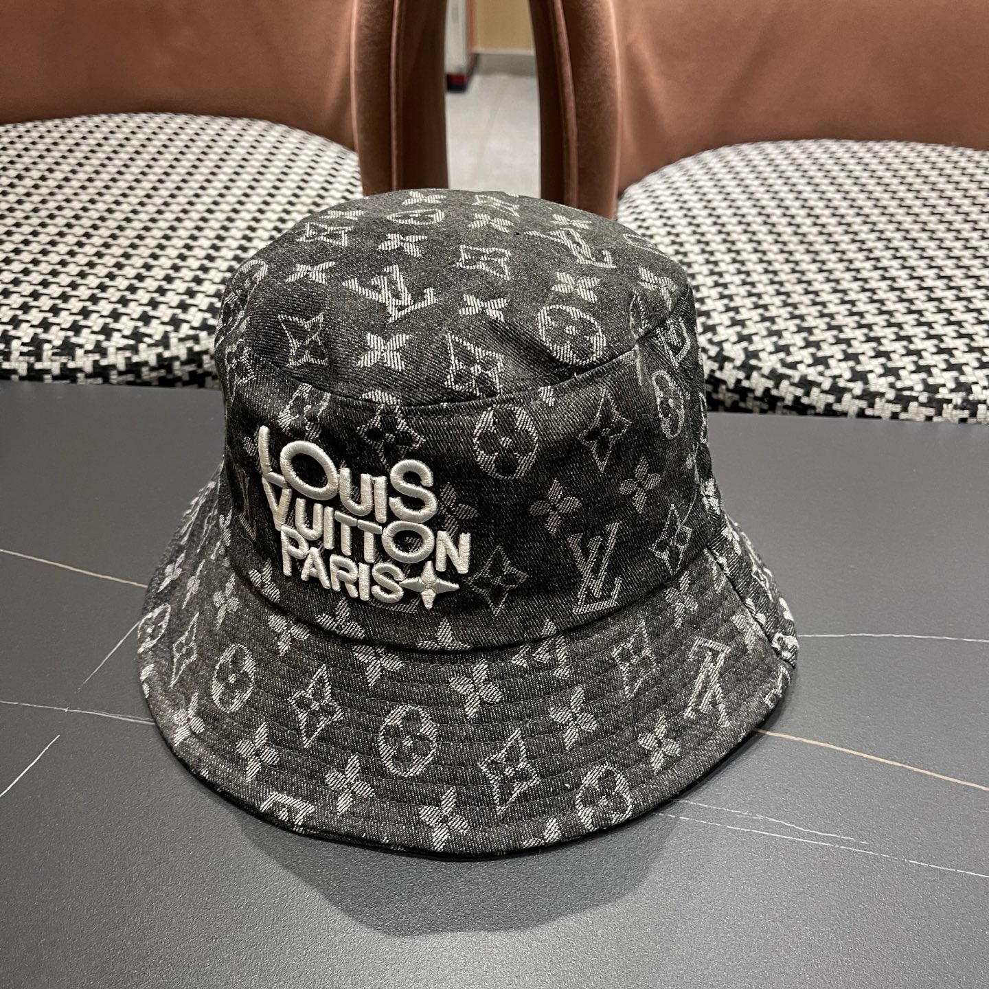 LV路易威登原单刺绣渔夫帽 轻盈透气。完美版型，男女适用