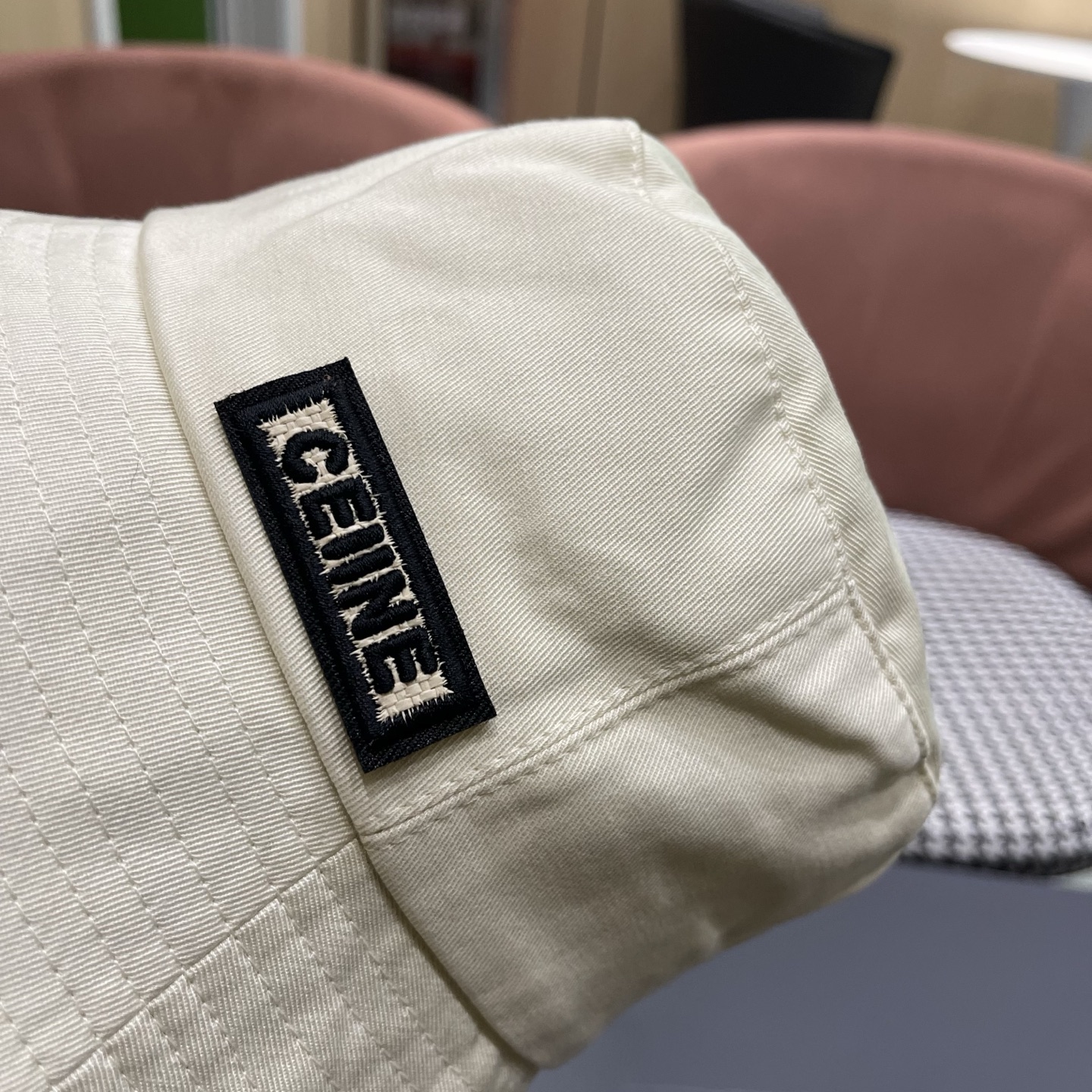 赛琳CELINE 新款渔夫帽，休闲大方，简约时尚，