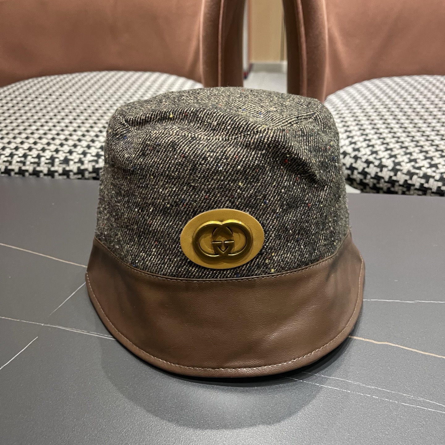 NO:704129,GUCCI's new autumn fisherman hat, the workmanship is very exquisite and it is high-end and classy!  Low-key luxury, easy to carry!  Running hat, bucket hat, baseball cap, knitted hat, bucket hat, baseball cap, knitted hat, hat, gucci, espadrilles, hats19860909古奇GUCCI 秋新款渔夫帽, 工艺非常精美 高档大气上档次！低调奢华,方便携带！跑量帽子渔夫帽棒球帽针织帽帽子渔夫帽棒球帽针织帽,帽子,gucci,espadrilles,hats,hat