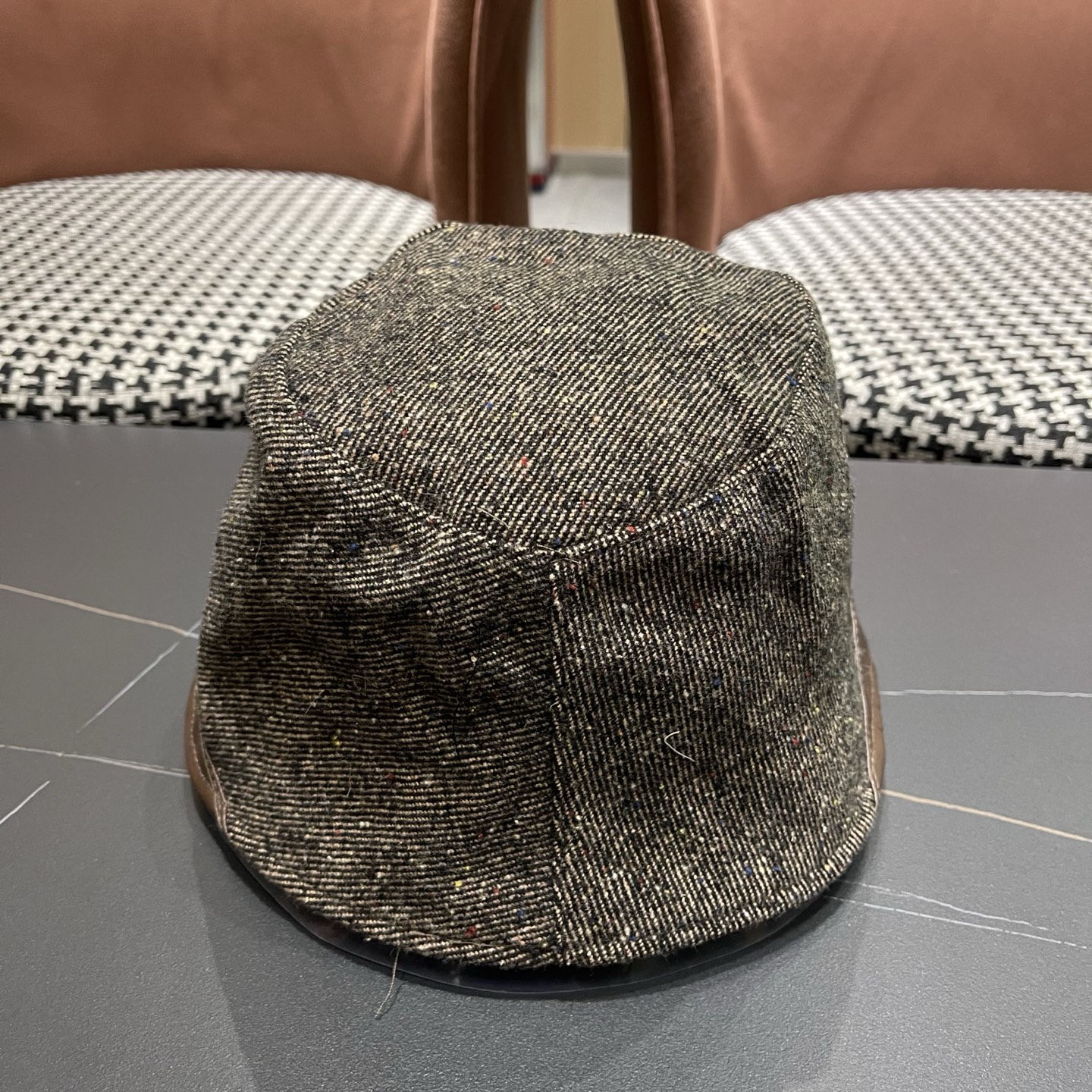 古奇GUCCI 秋新款渔夫帽， 工艺非常精美 高档大气上档次！低调奢华，方便携带！跑量