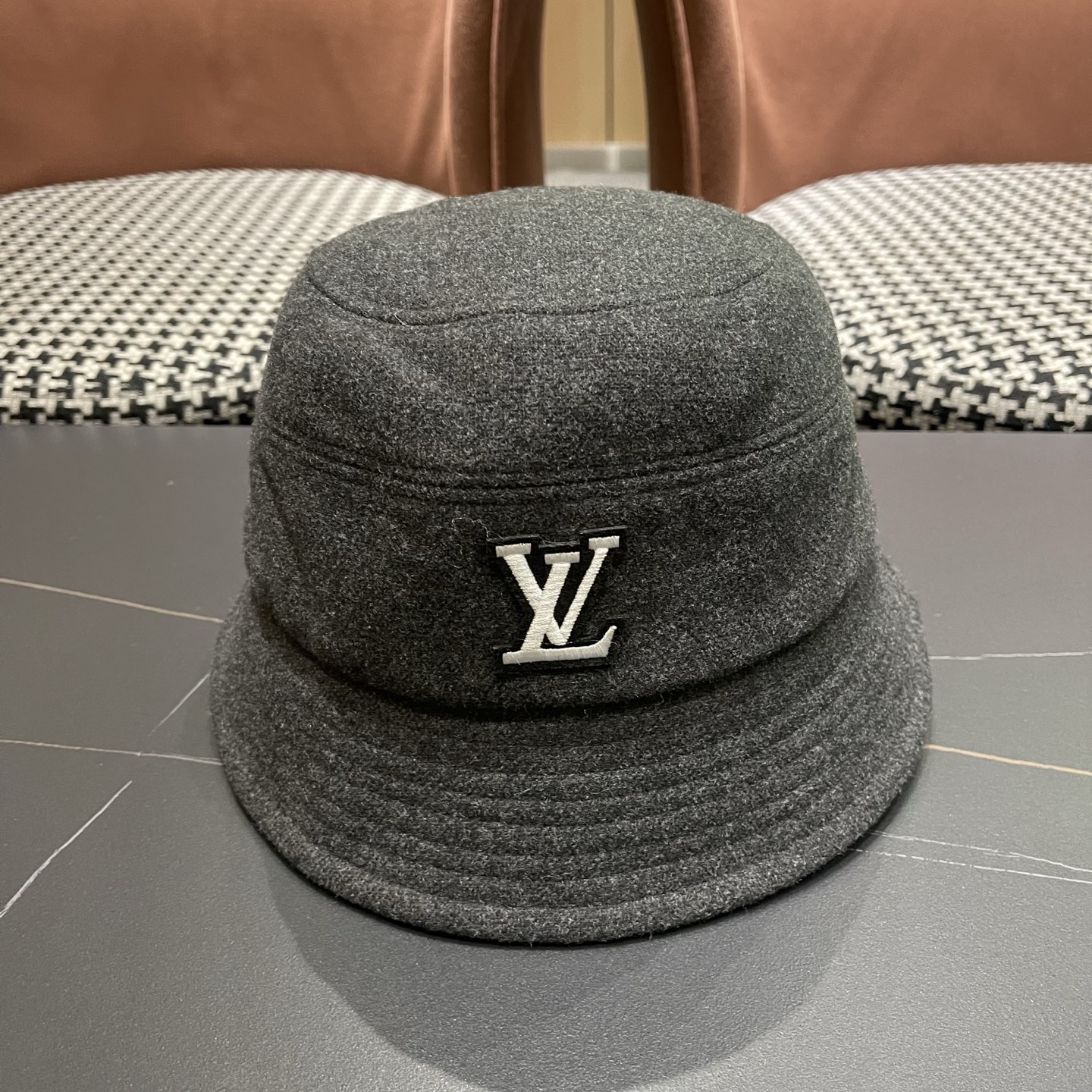 LV路易威登 早秋渔夫帽女防紫外线遮阳帽大头围太阳盆帽潮