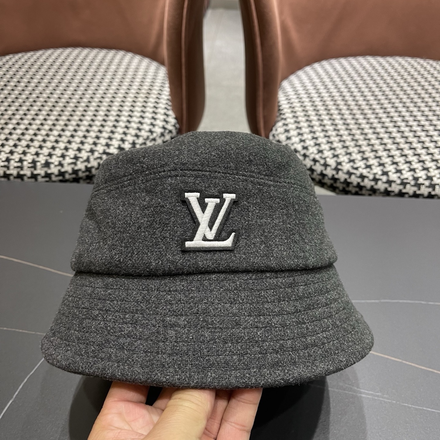 LV路易威登 早秋渔夫帽女防紫外线遮阳帽大头围太阳盆帽潮