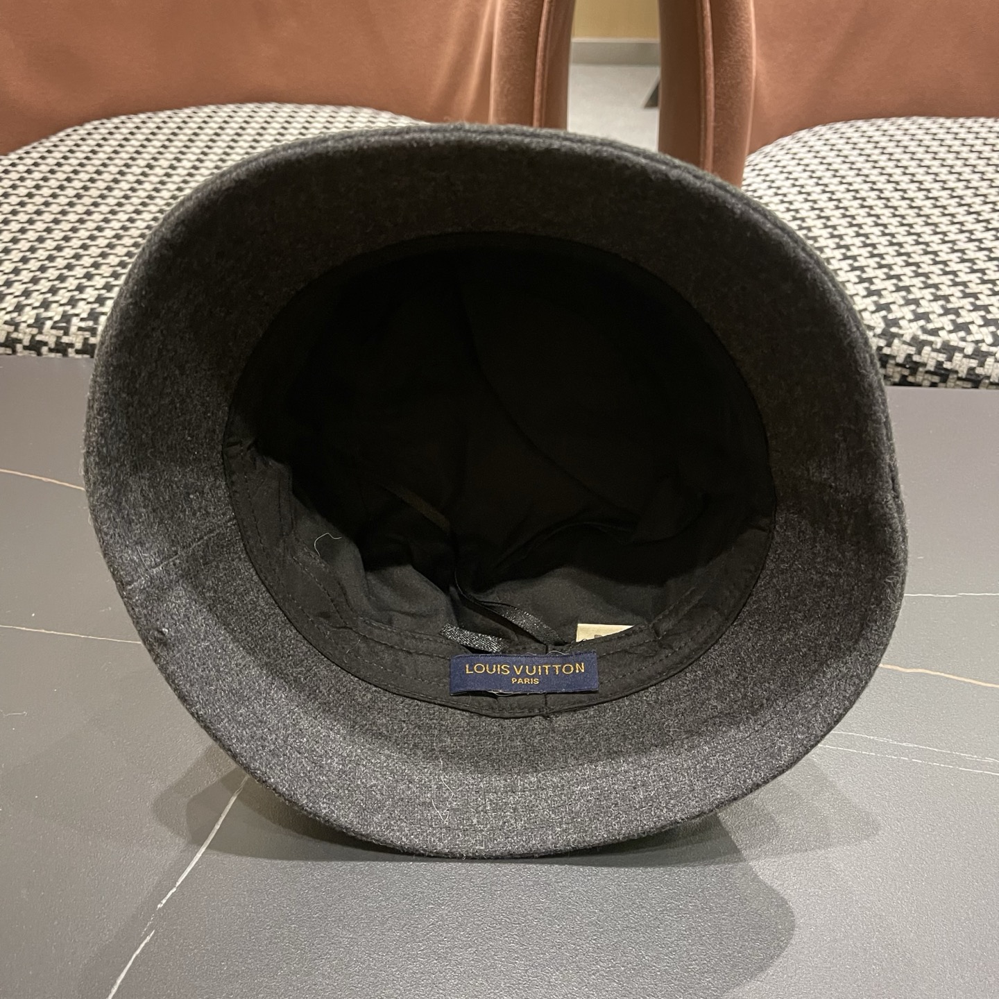 LV路易威登 早秋渔夫帽女防紫外线遮阳帽大头围太阳盆帽潮