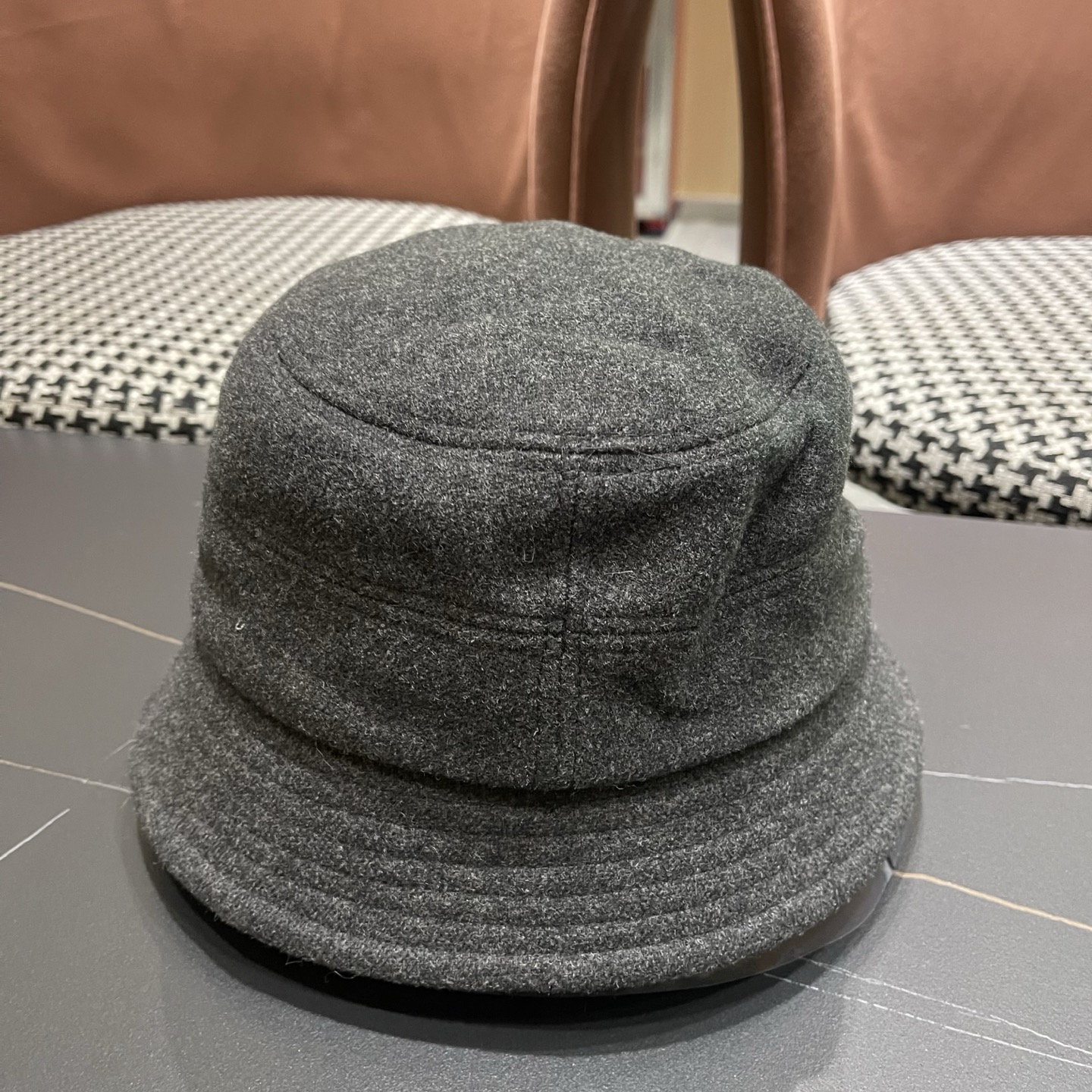 LV路易威登 早秋渔夫帽女防紫外线遮阳帽大头围太阳盆帽潮