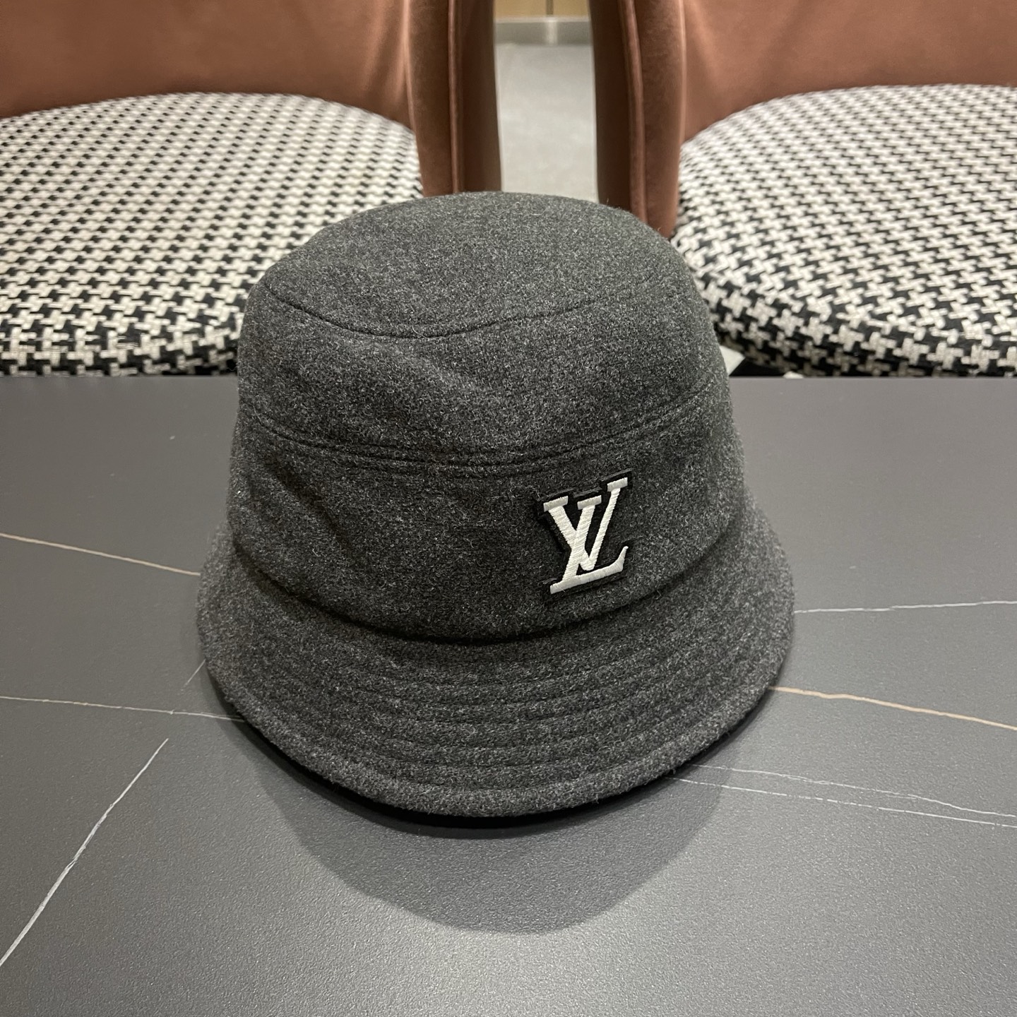 LV路易威登 早秋渔夫帽女防紫外线遮阳帽大头围太阳盆帽潮