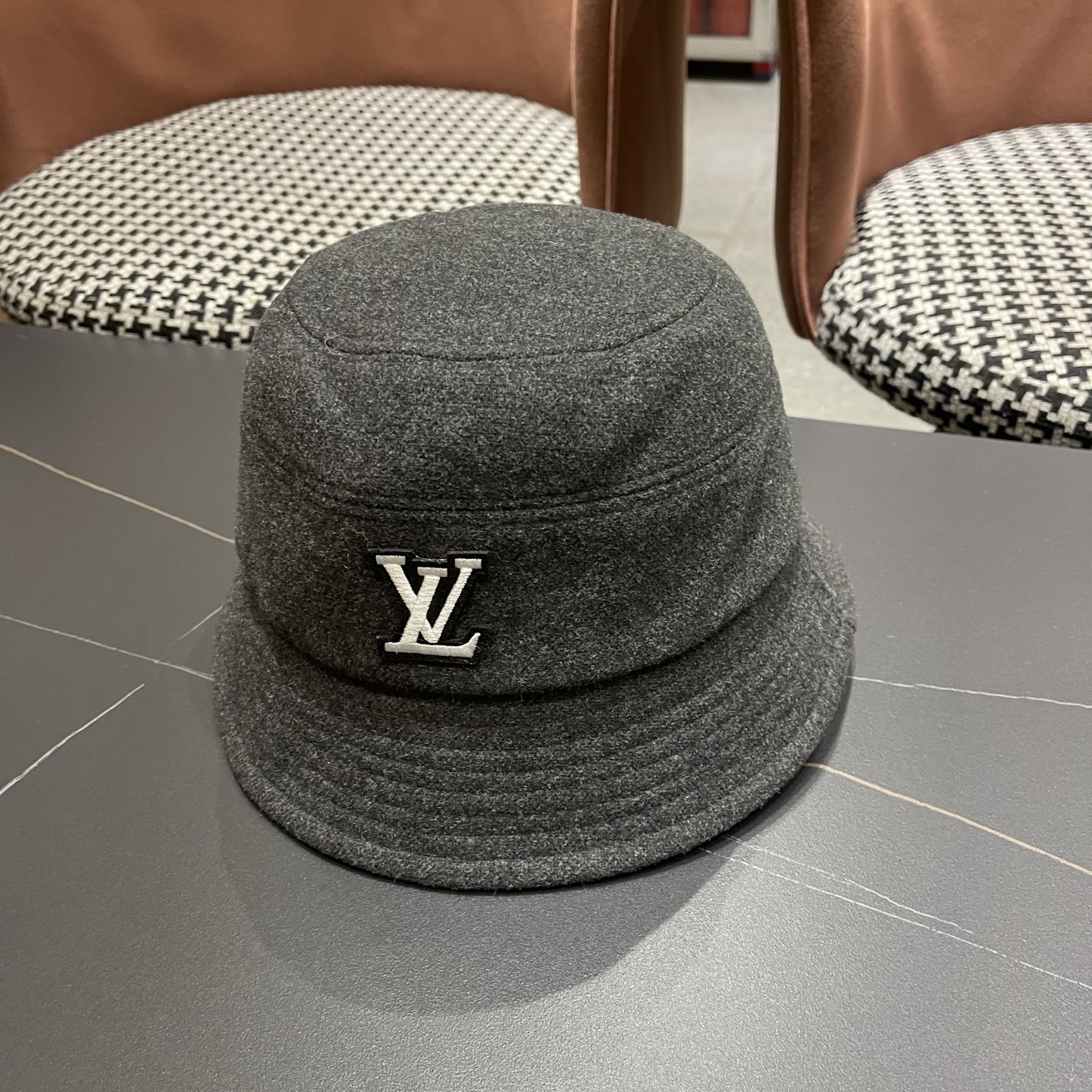 LV路易威登 早秋渔夫帽女防紫外线遮阳帽大头围太阳盆帽潮