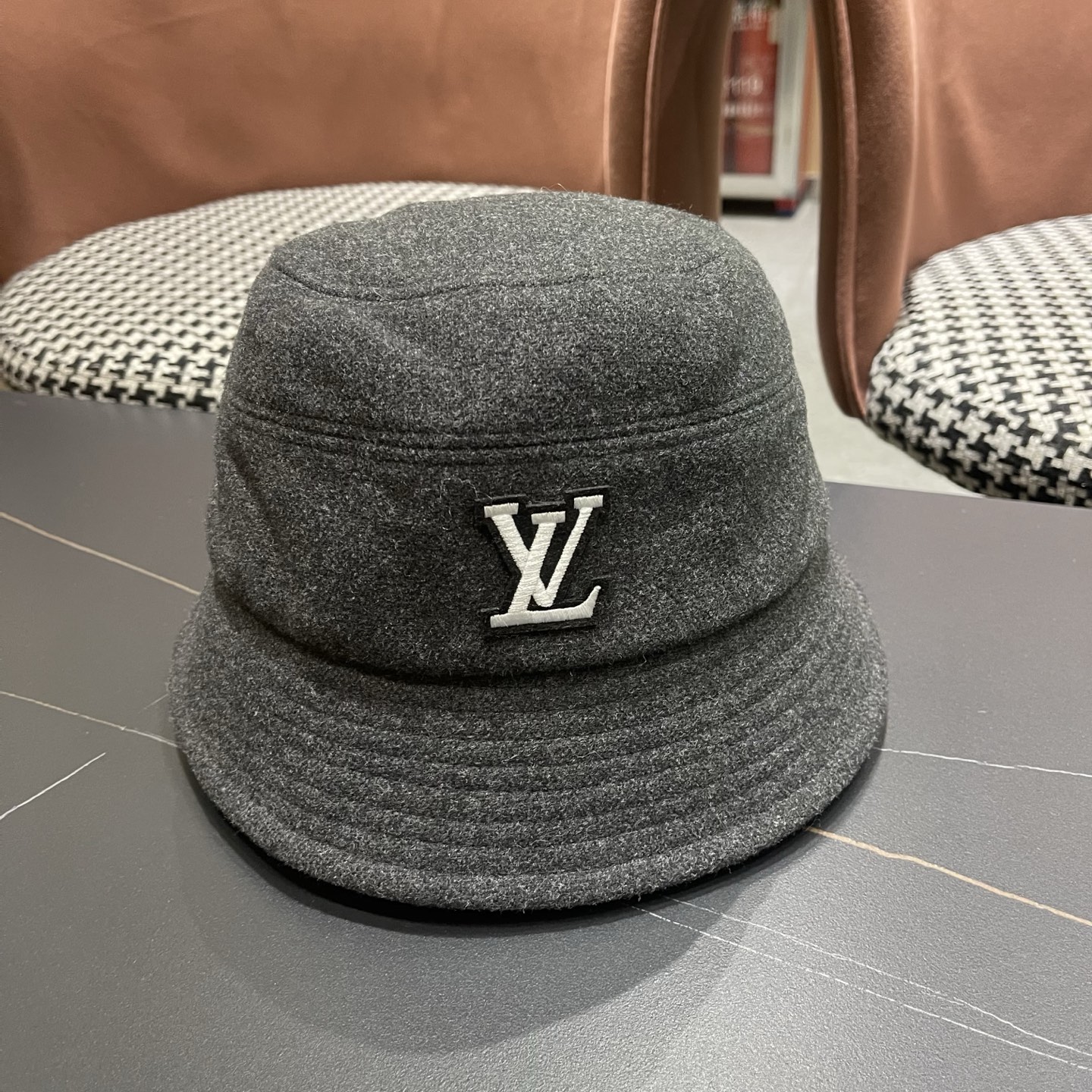 LV路易威登 早秋渔夫帽女防紫外线遮阳帽大头围太阳盆帽潮