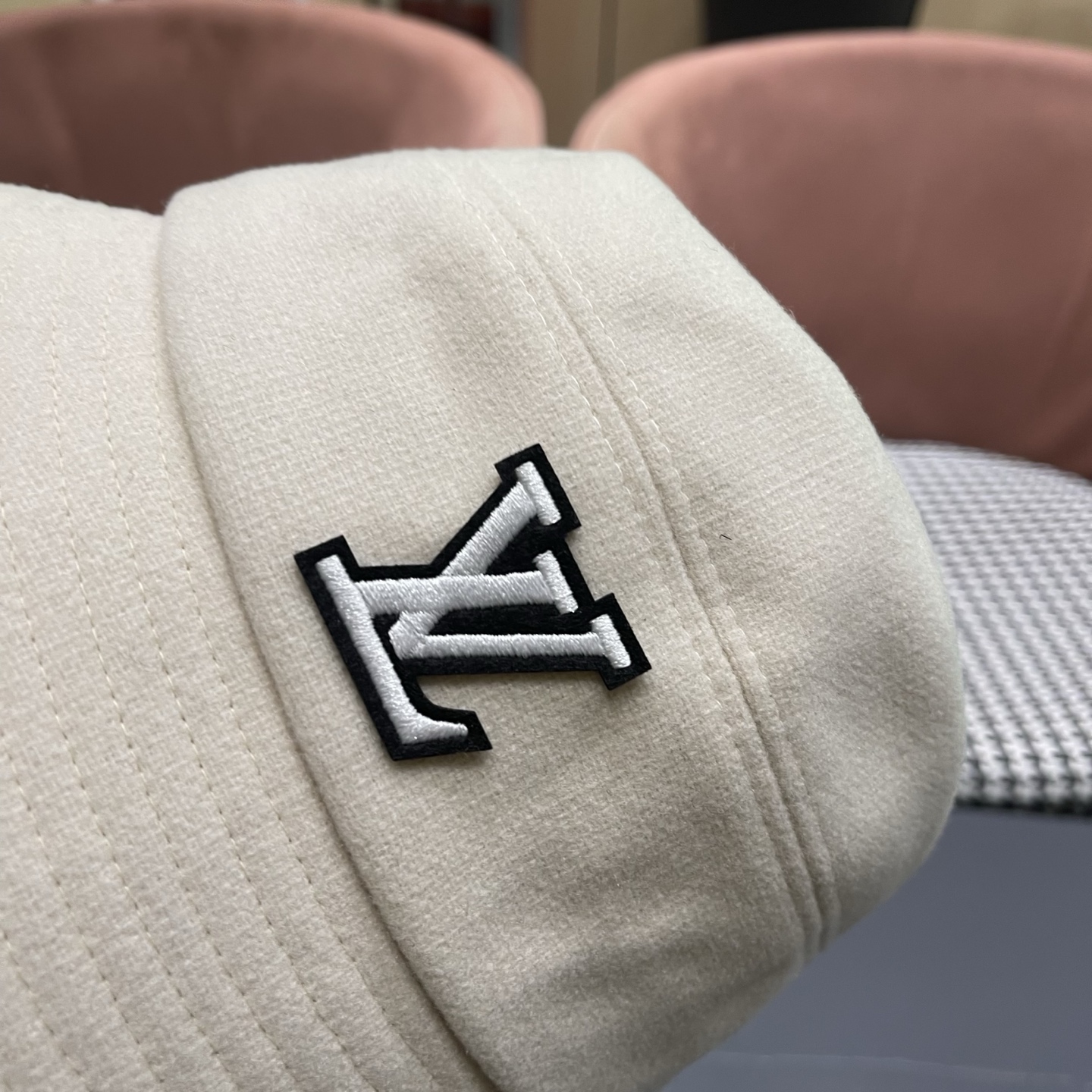 LV路易威登 早秋渔夫帽女防紫外线遮阳帽大头围太阳盆帽潮