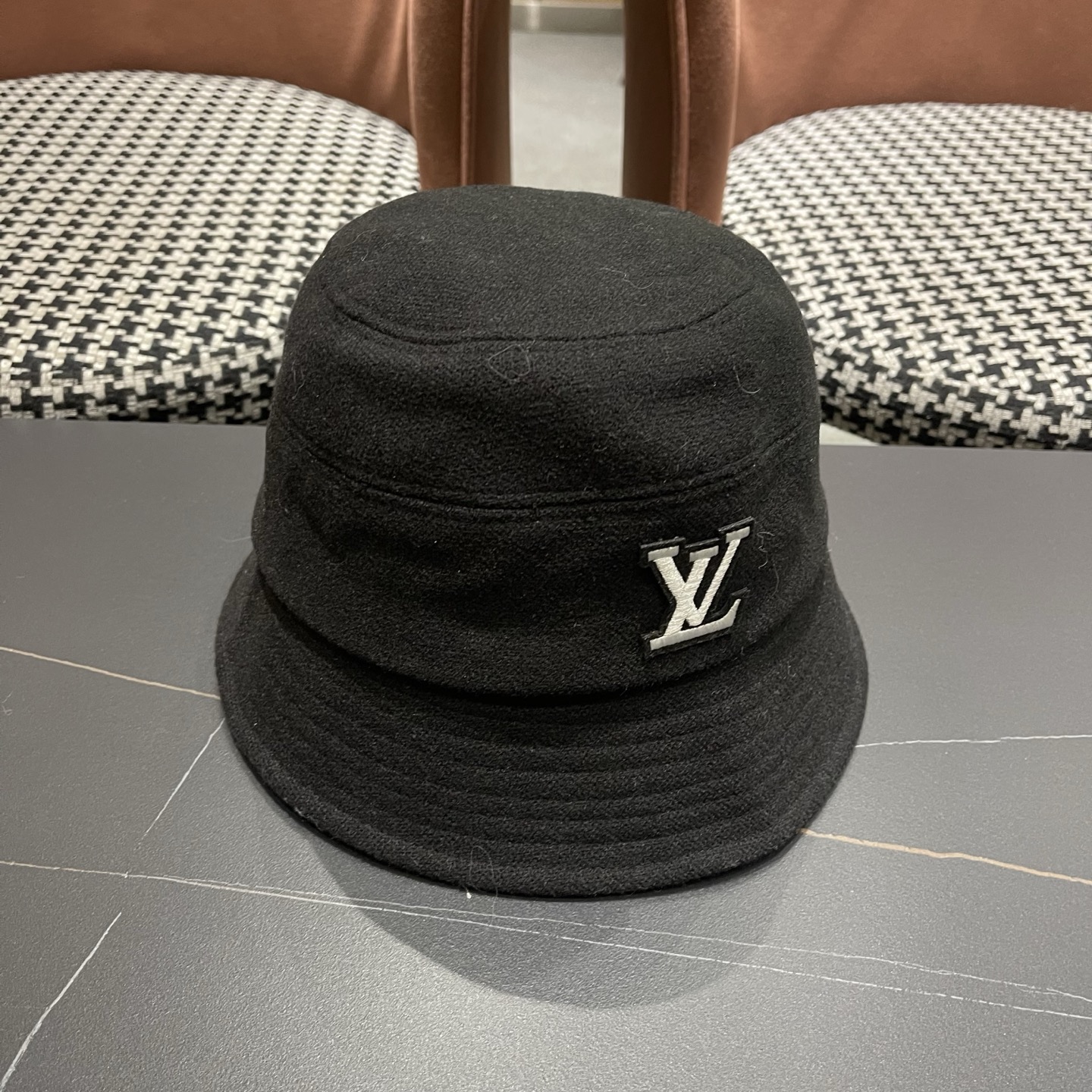 LV路易威登 早秋渔夫帽女防紫外线遮阳帽大头围太阳盆帽潮