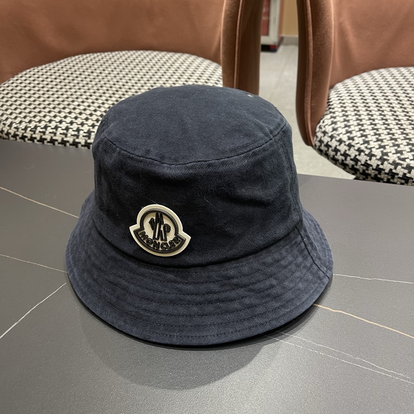 Moncler蒙口做旧复古洗水新款秋款渔夫帽，经典流行款，质量超赞，