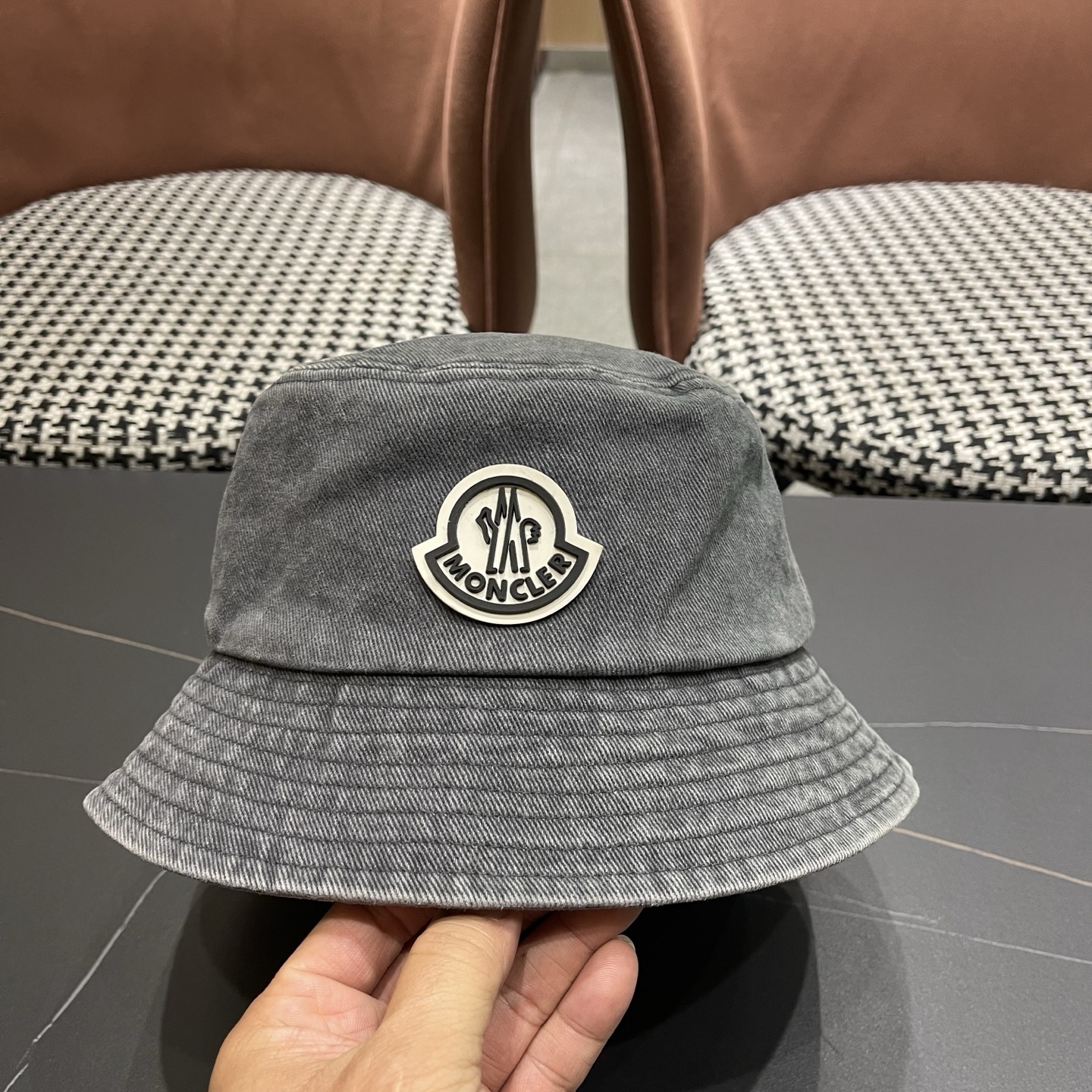 Moncler蒙口做旧复古洗水新款秋款渔夫帽，经典流行款，质量超赞，