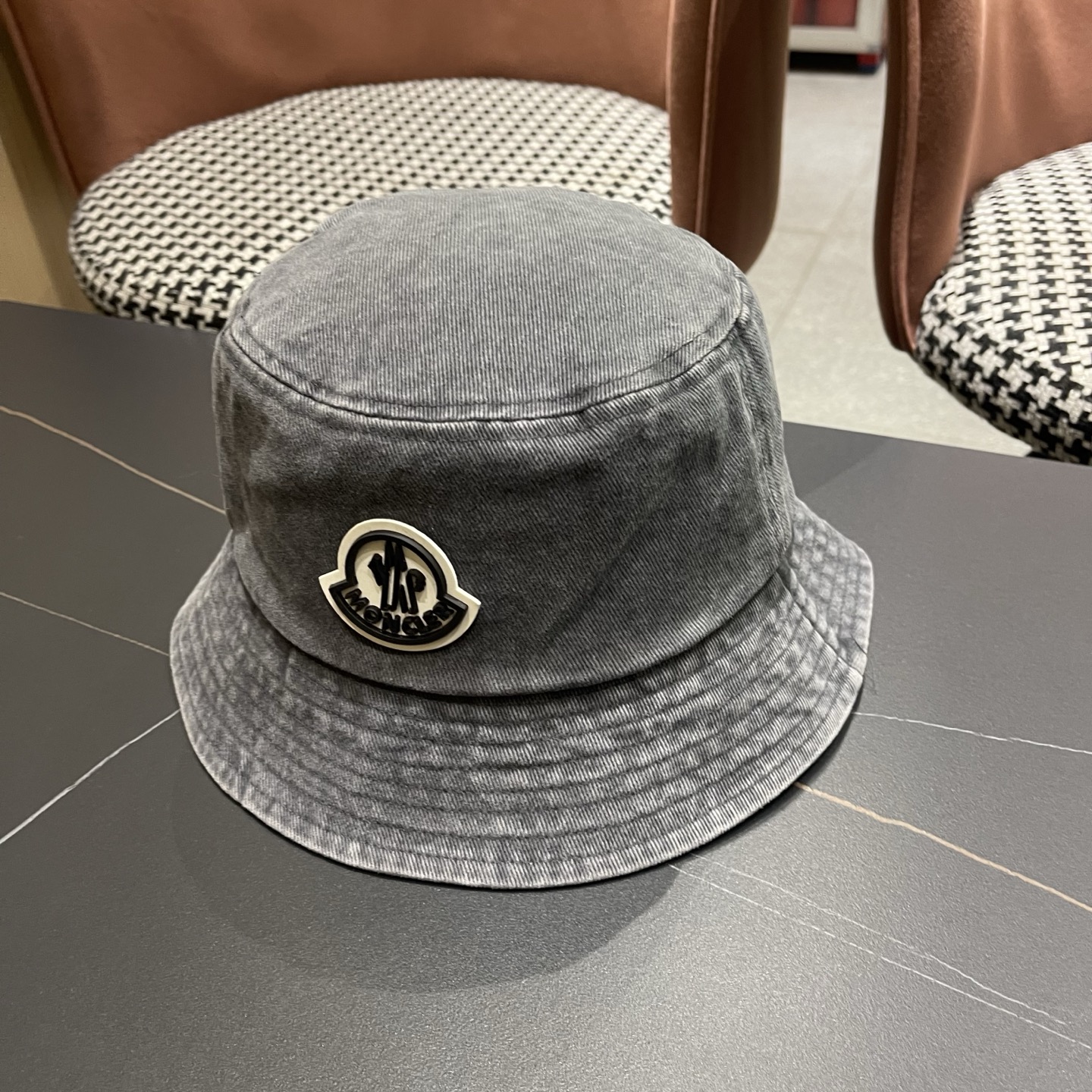 Moncler蒙口做旧复古洗水新款秋款渔夫帽，经典流行款，质量超赞，