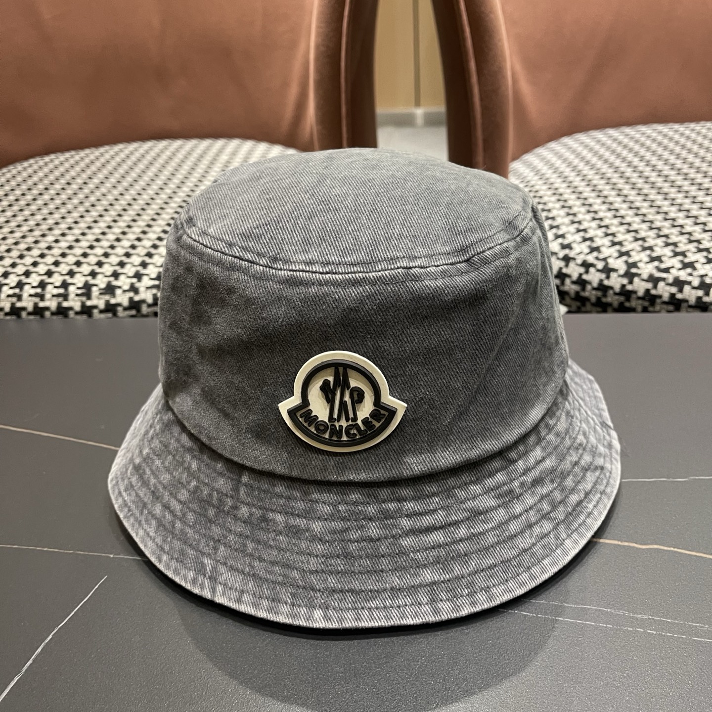 Moncler蒙口做旧复古洗水新款秋款渔夫帽，经典流行款，质量超赞，