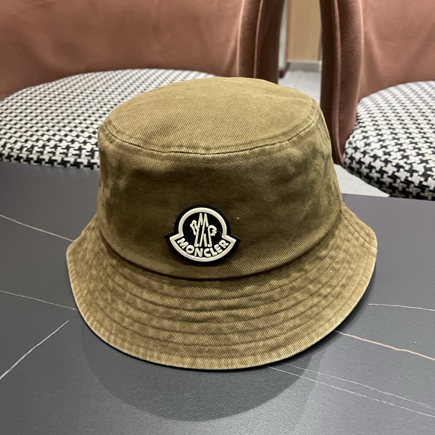 Moncler蒙口做旧复古洗水新款秋款渔夫帽，经典流行款，质量超赞，