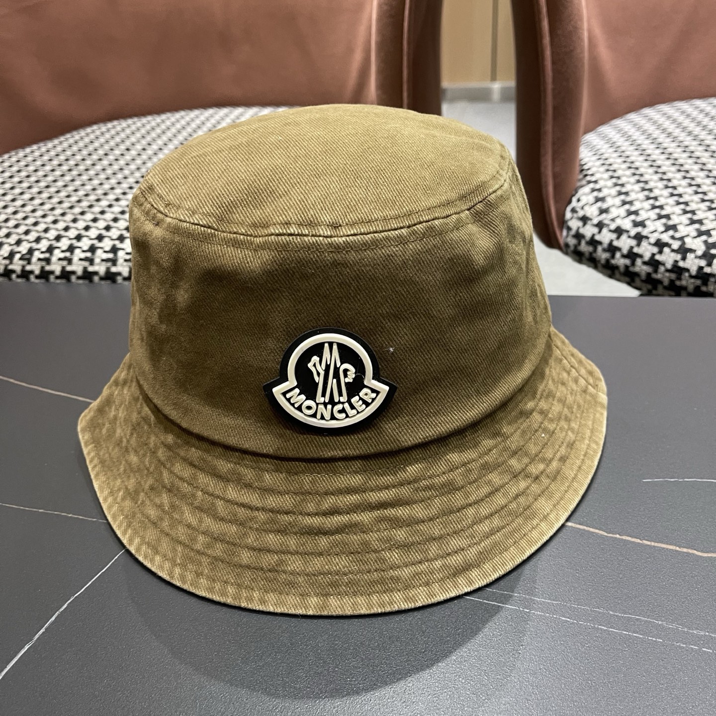 Moncler蒙口做旧复古洗水新款秋款渔夫帽，经典流行款，质量超赞，