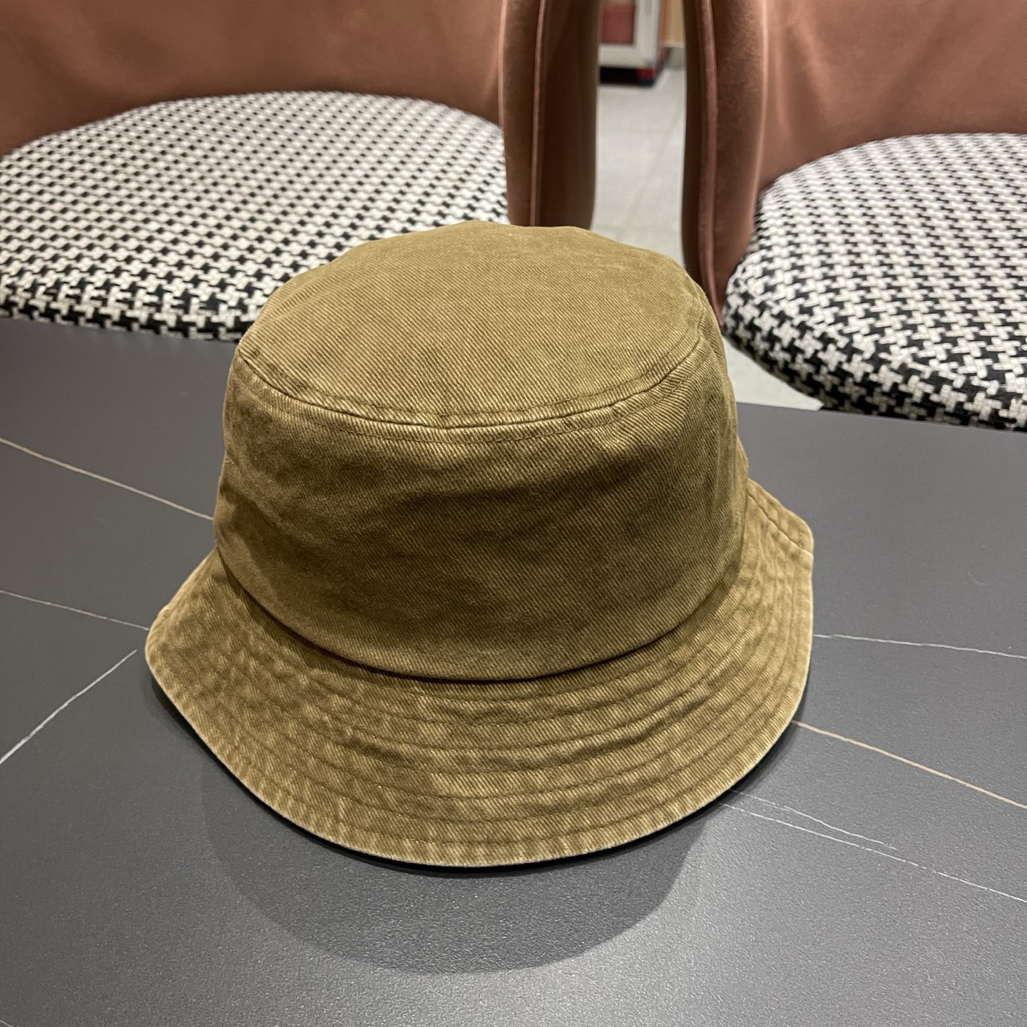 Moncler蒙口做旧复古洗水新款秋款渔夫帽，经典流行款，质量超赞，