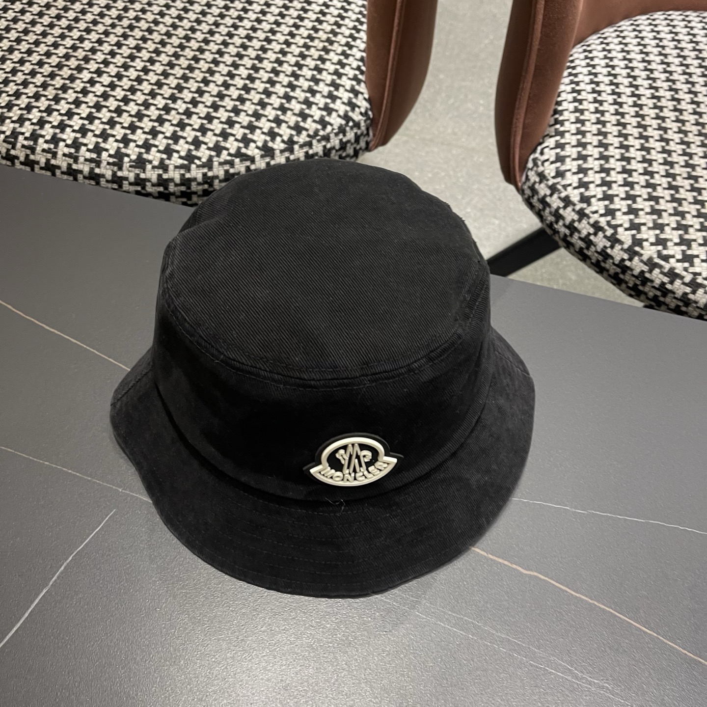 Moncler蒙口做旧复古洗水新款秋款渔夫帽，经典流行款，质量超赞，