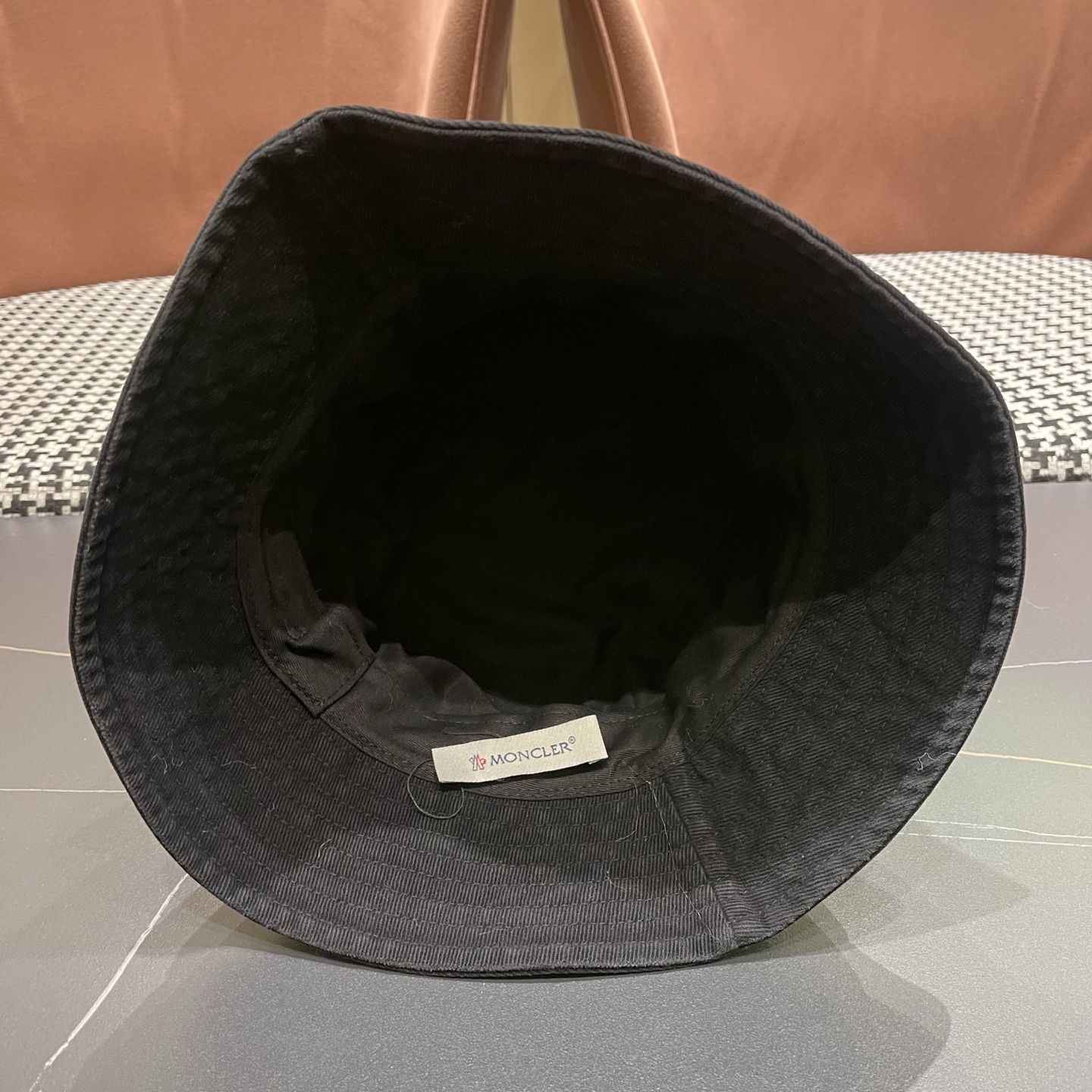 Moncler蒙口做旧复古洗水新款秋款渔夫帽，经典流行款，质量超赞，