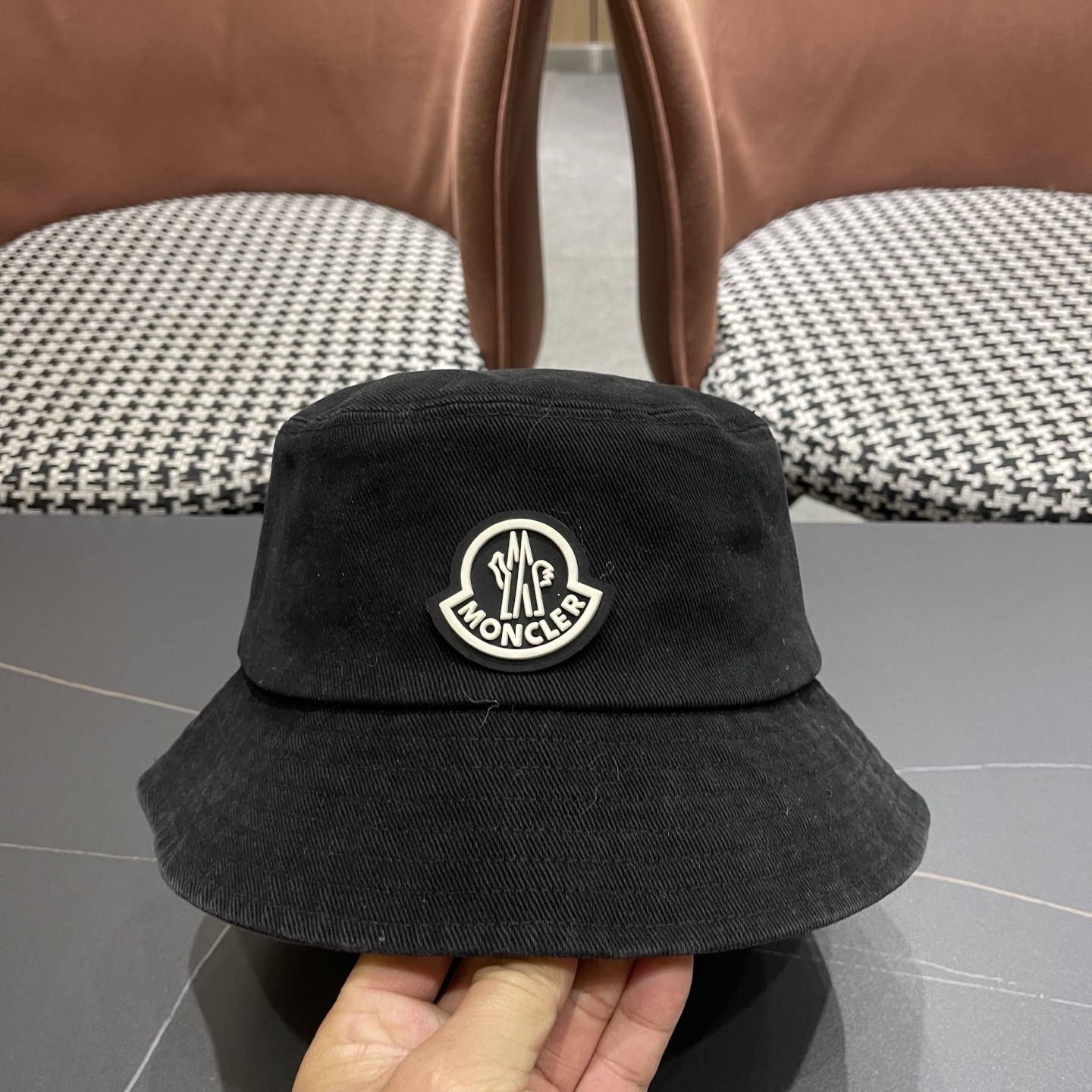 Moncler蒙口做旧复古洗水新款秋款渔夫帽，经典流行款，质量超赞，