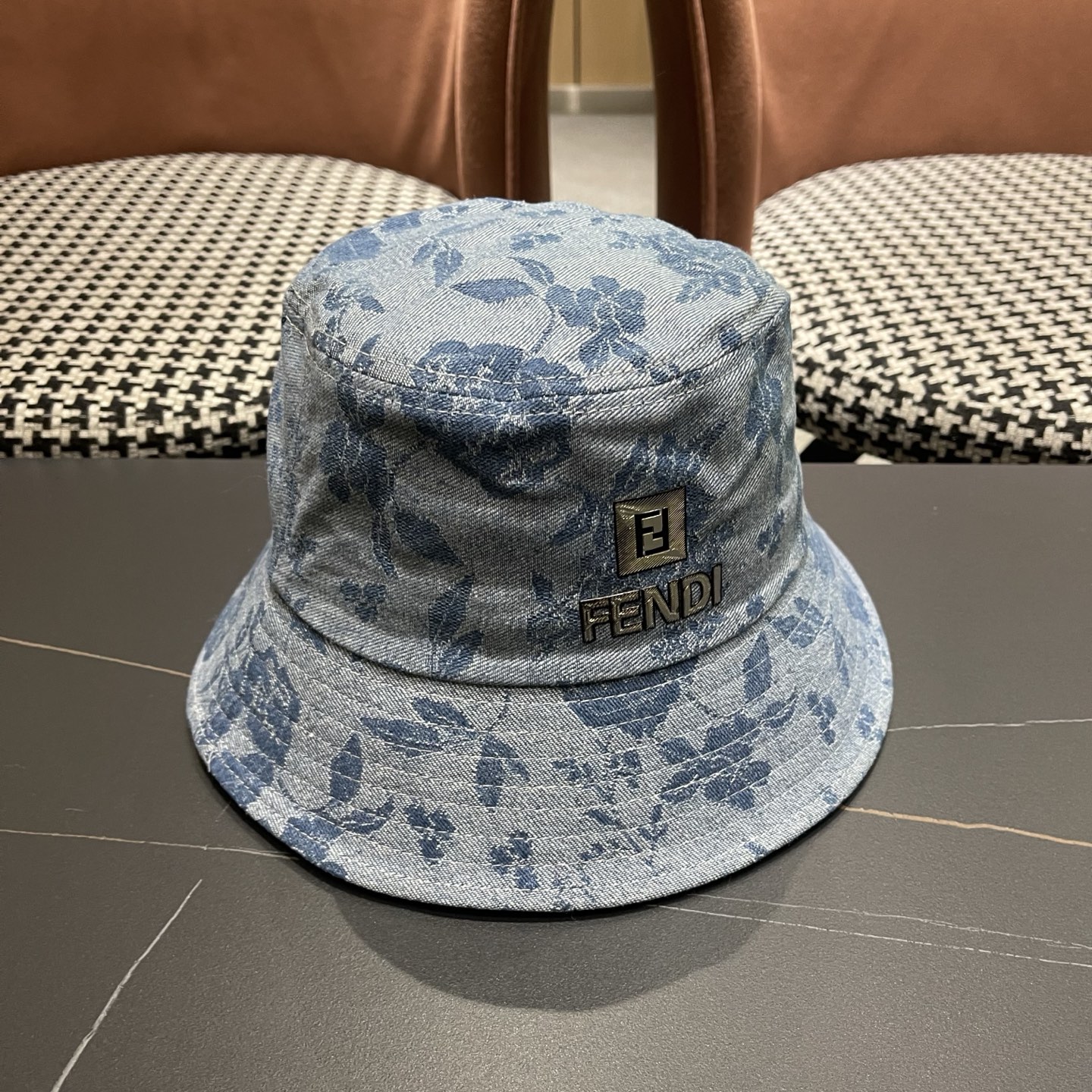 芬迪FENDI 新款日系小众时尚渔夫帽女夏天街头百搭防晒遮阳盆帽男显脸小