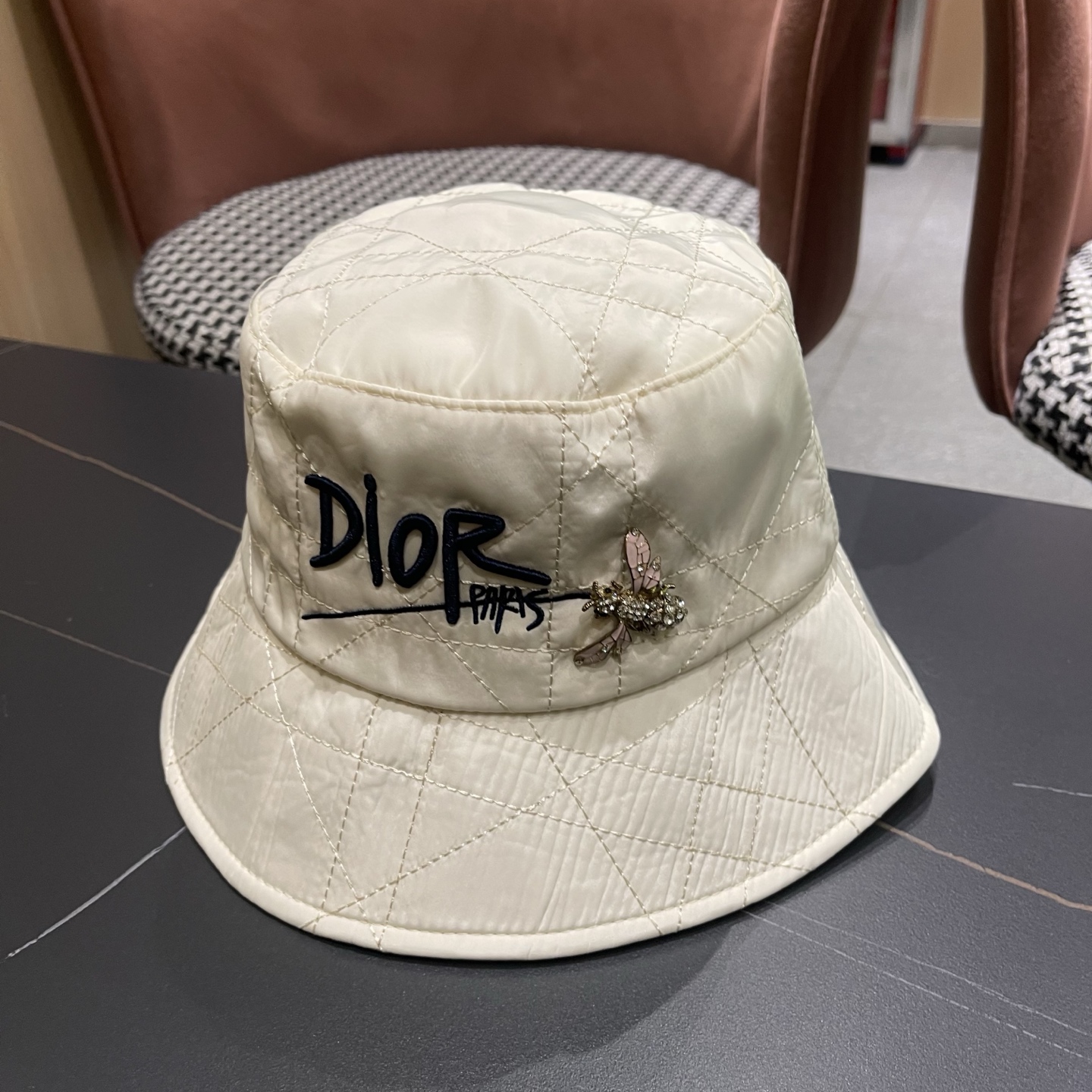 原单品质【迪奥DIOR】官网同步上线 韩版新款英式运动款重工定制款1:1原单品质 男女通用渔夫原版质量专
