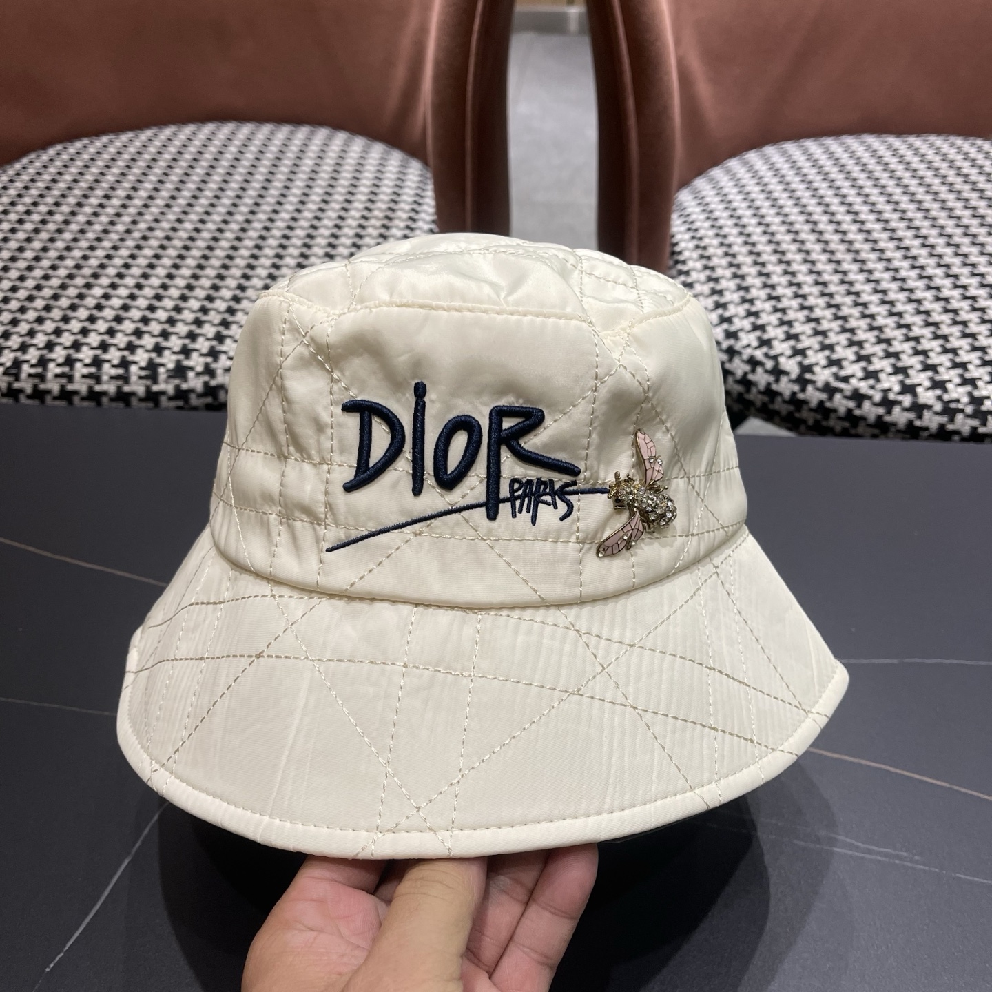 原单品质【迪奥DIOR】官网同步上线 韩版新款英式运动款重工定制款1:1原单品质 男女通用渔夫原版质量专
