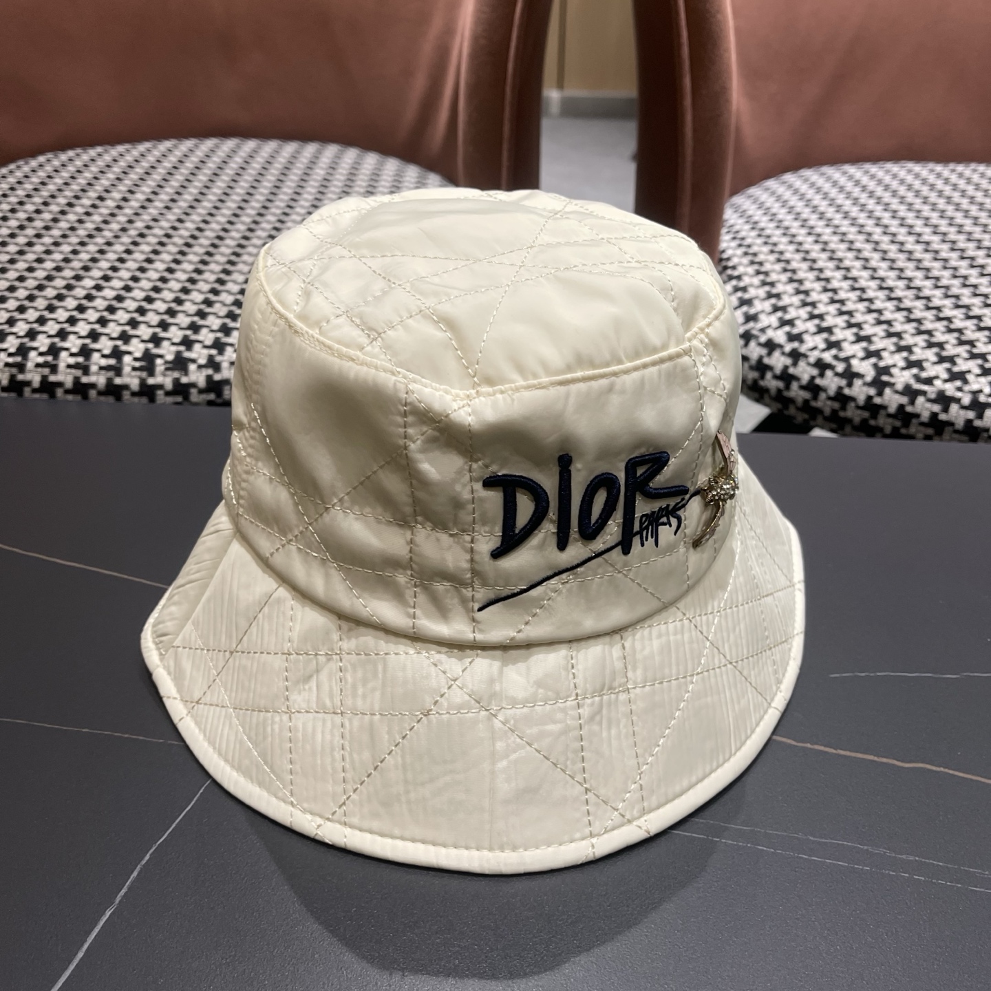 原单品质【迪奥DIOR】官网同步上线 韩版新款英式运动款重工定制款1:1原单品质 男女通用渔夫原版质量专