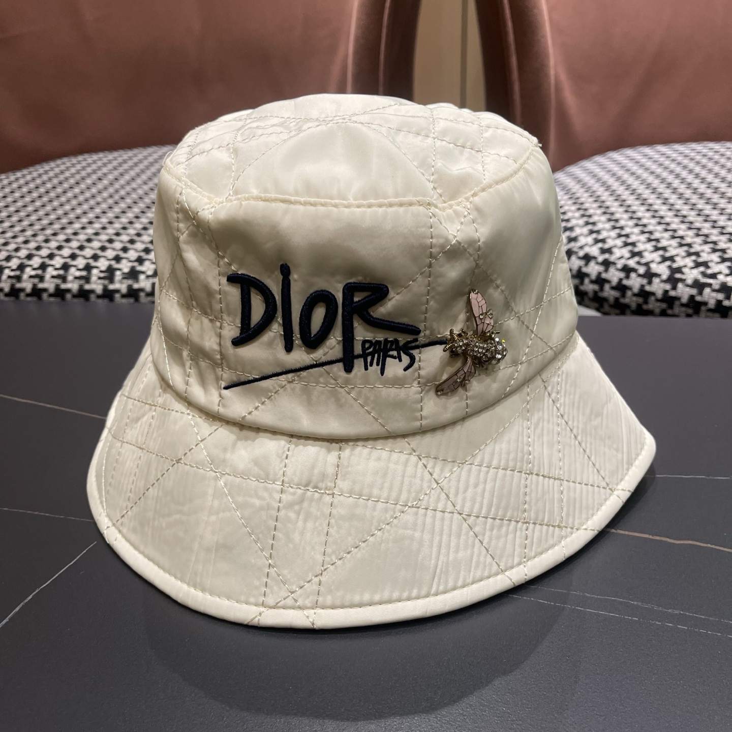 原单品质【迪奥DIOR】官网同步上线 韩版新款英式运动款重工定制款1:1原单品质 男女通用渔夫原版质量专