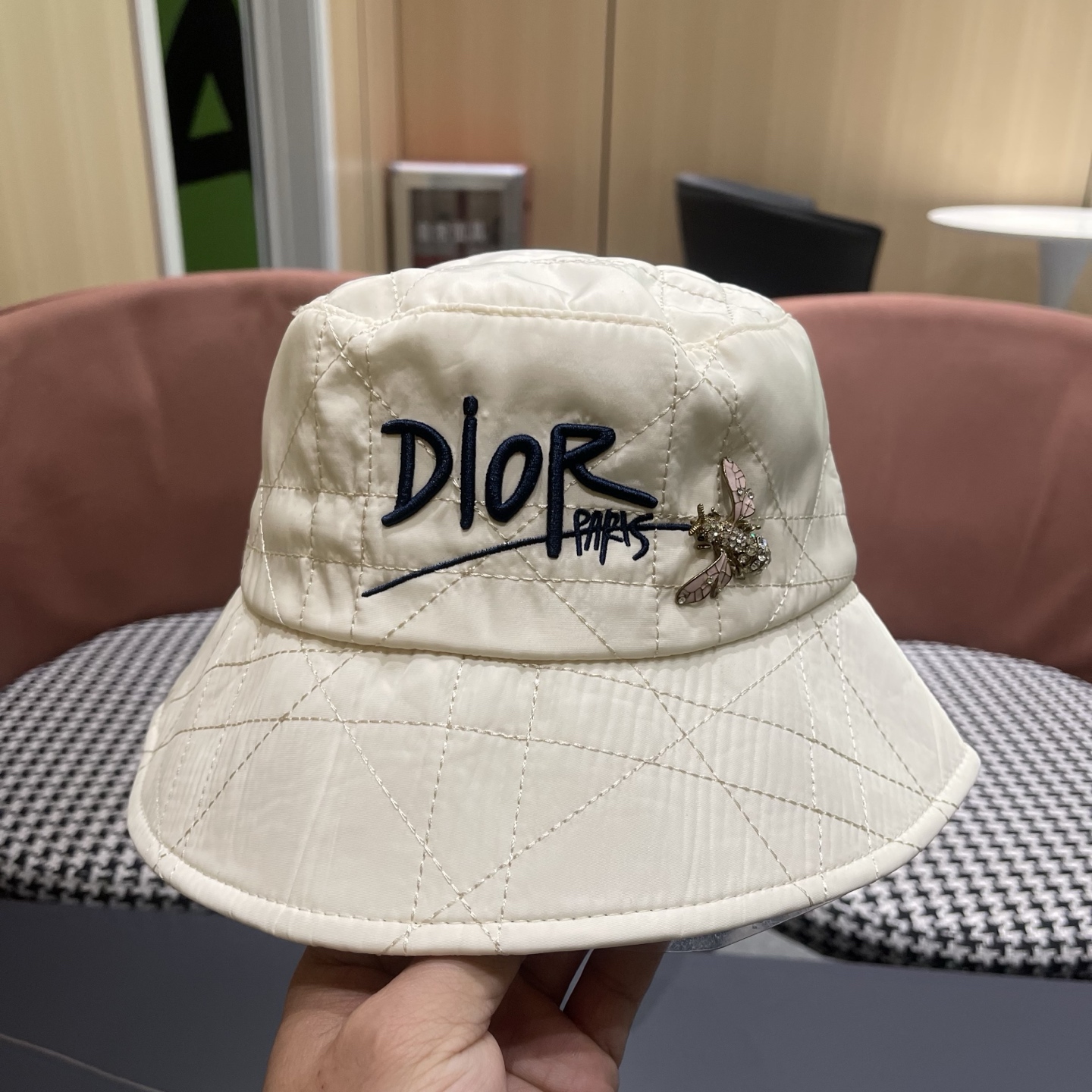原单品质【迪奥DIOR】官网同步上线 韩版新款英式运动款重工定制款1:1原单品质 男女通用渔夫原版质量专
