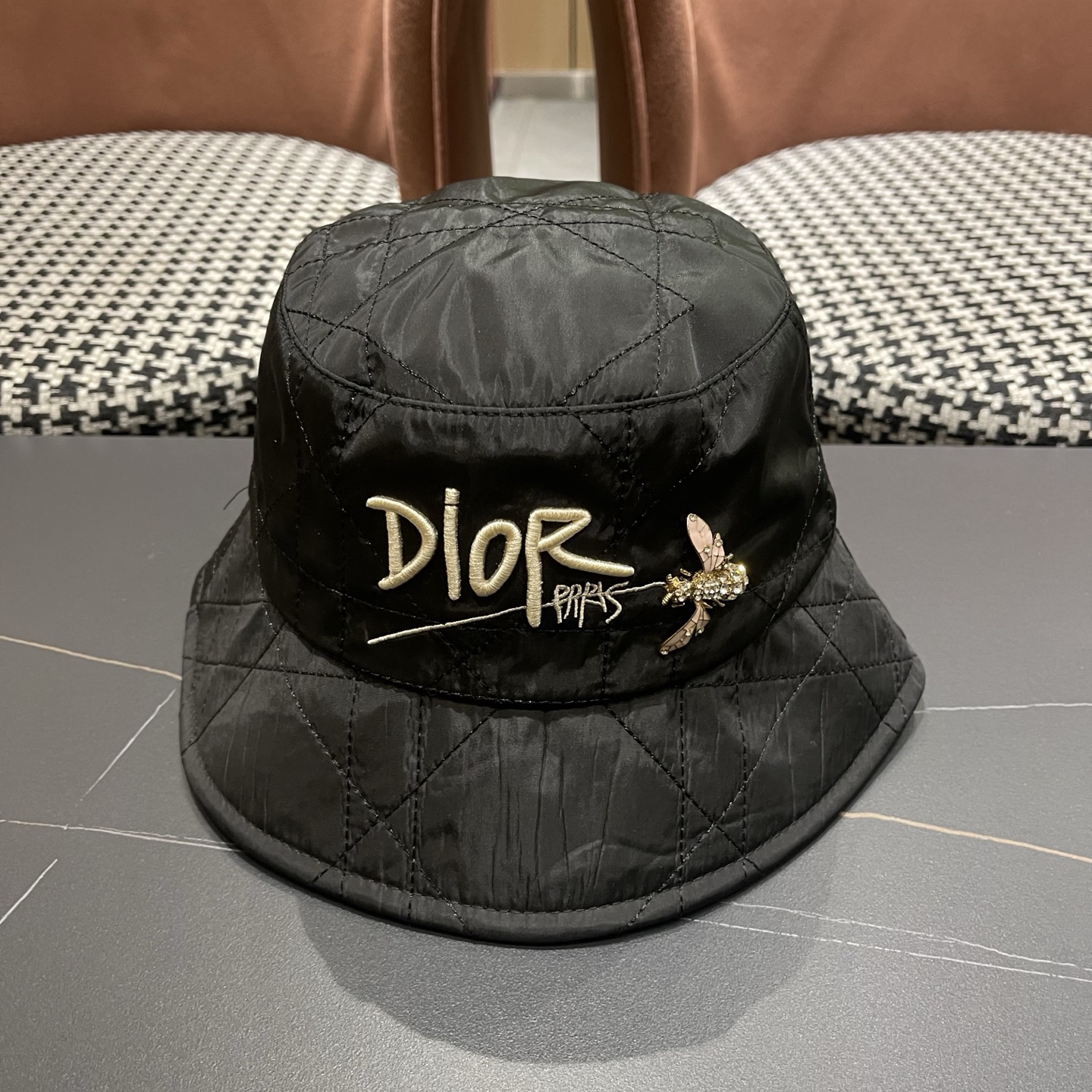 原单品质【迪奥DIOR】官网同步上线 韩版新款英式运动款重工定制款1:1原单品质 男女通用渔夫原版质量专
