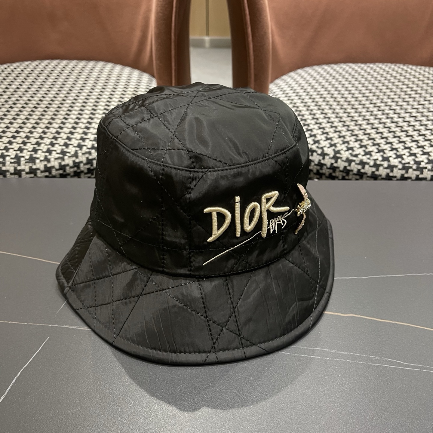 原单品质【迪奥DIOR】官网同步上线 韩版新款英式运动款重工定制款1:1原单品质 男女通用渔夫原版质量专