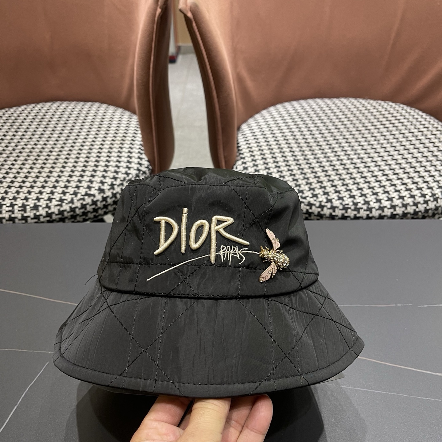 原单品质【迪奥DIOR】官网同步上线 韩版新款英式运动款重工定制款1:1原单品质 男女通用渔夫原版质量专