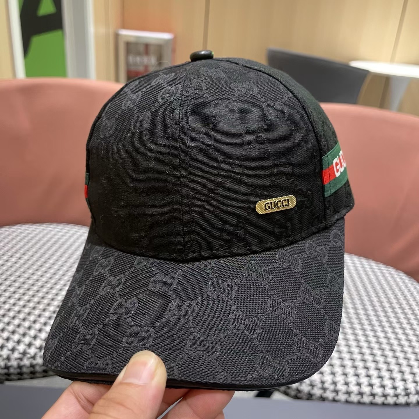 Gucci(古奇)新款原单棒球帽， 北面刺绣！专柜1:1，进口帆布+代购热门，男女可用百搭款，质量超赞！