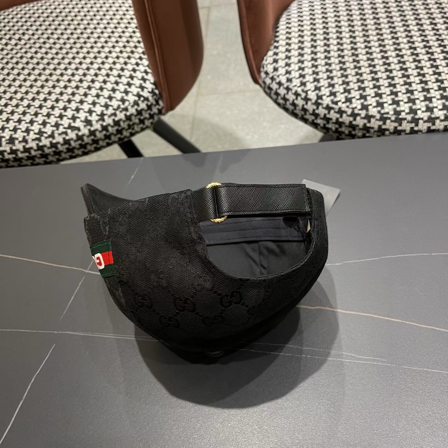 Gucci(古奇)新款原单棒球帽， 北面刺绣！专柜1:1，进口帆布+代购热门，男女可用百搭款，质量超赞！