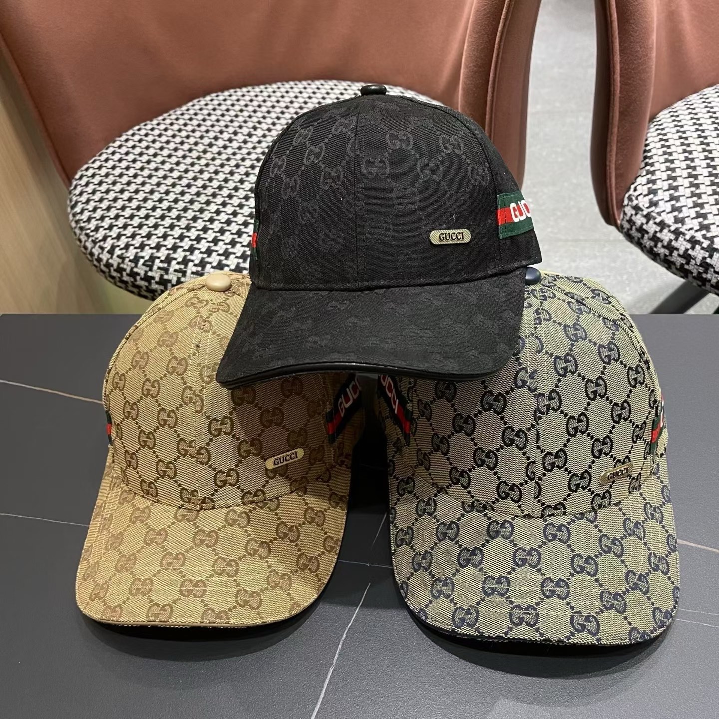 Gucci(古奇)新款原单棒球帽， 北面刺绣！专柜1:1，进口帆布+代购热门，男女可用百搭款，质量超赞！