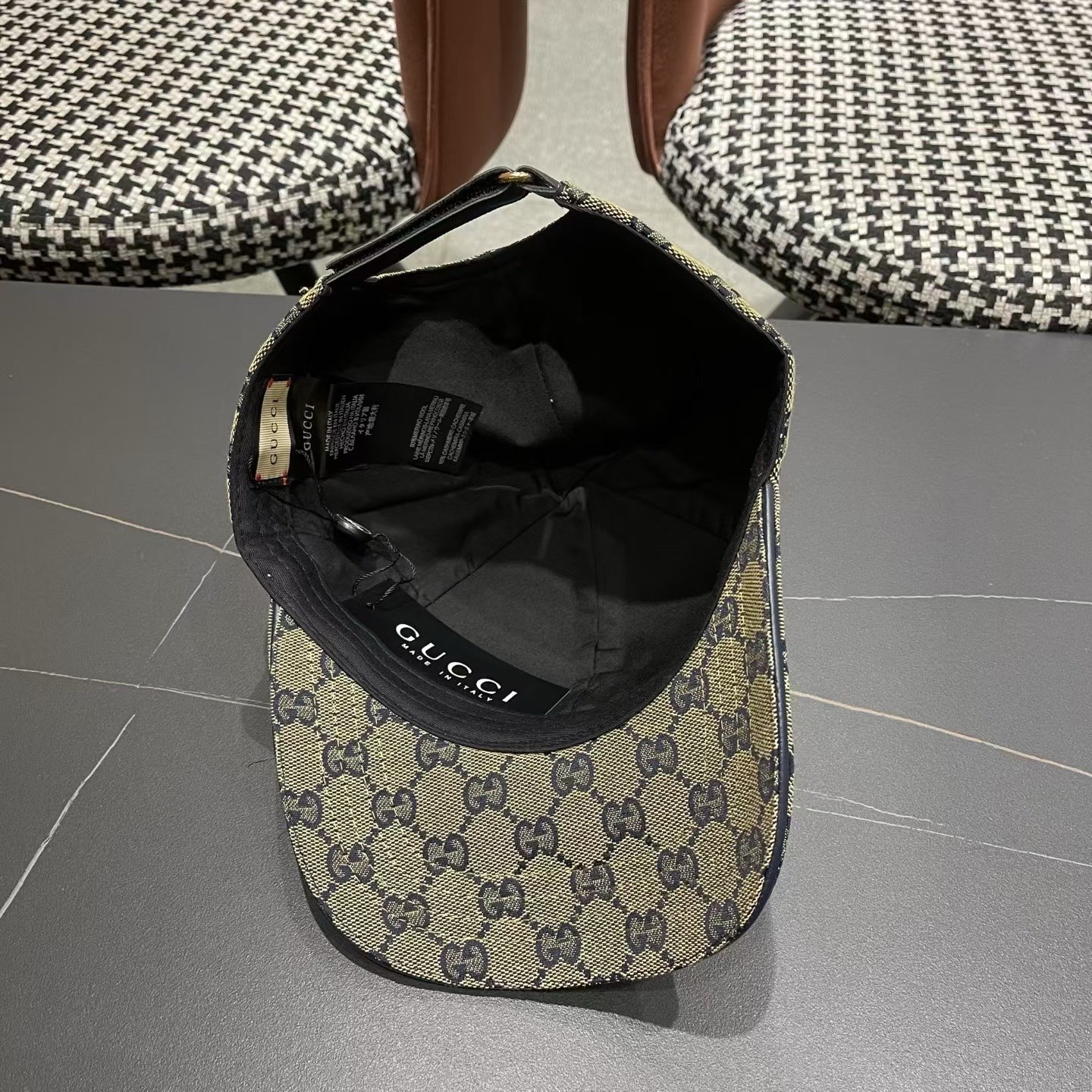 Gucci(古奇)新款原单棒球帽， 北面刺绣！专柜1:1，进口帆布+代购热门，男女可用百搭款，质量超赞！