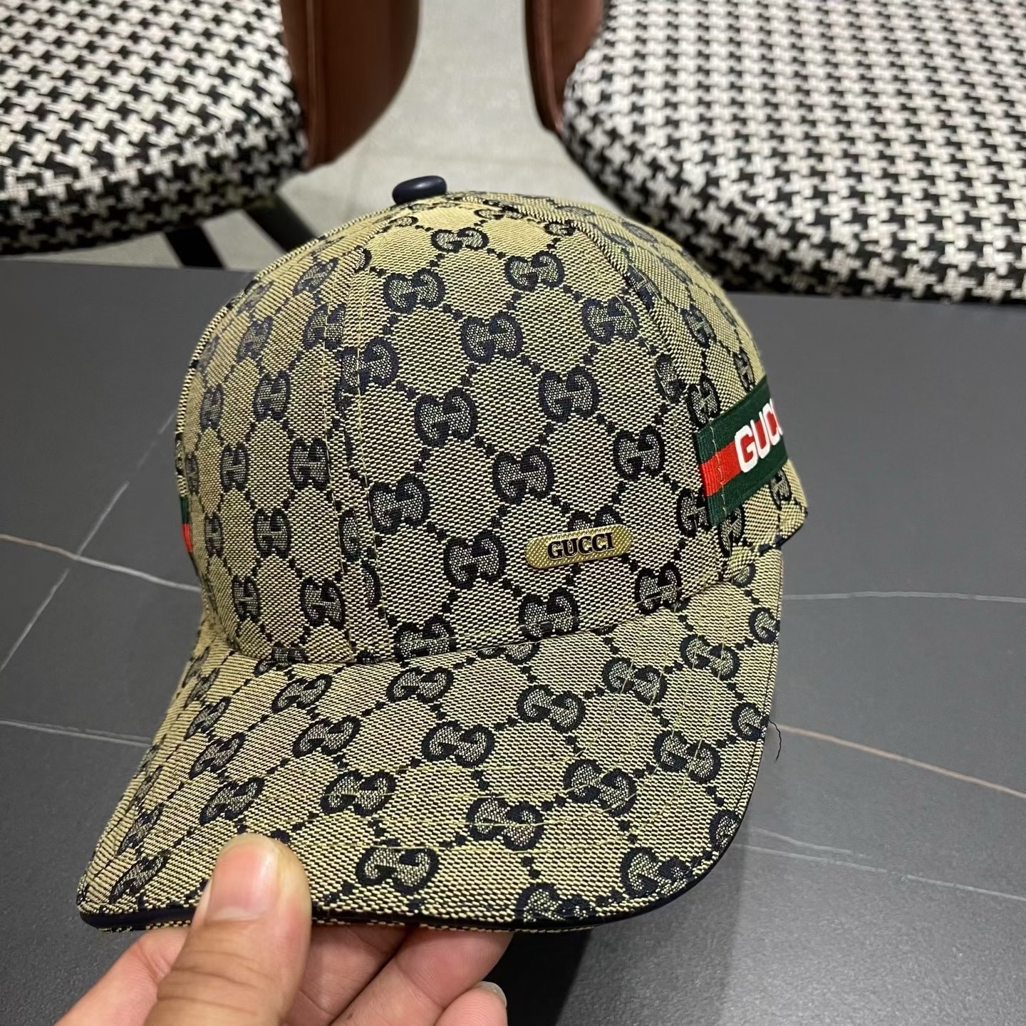 Gucci(古奇)新款原单棒球帽， 北面刺绣！专柜1:1，进口帆布+代购热门，男女可用百搭款，质量超赞！