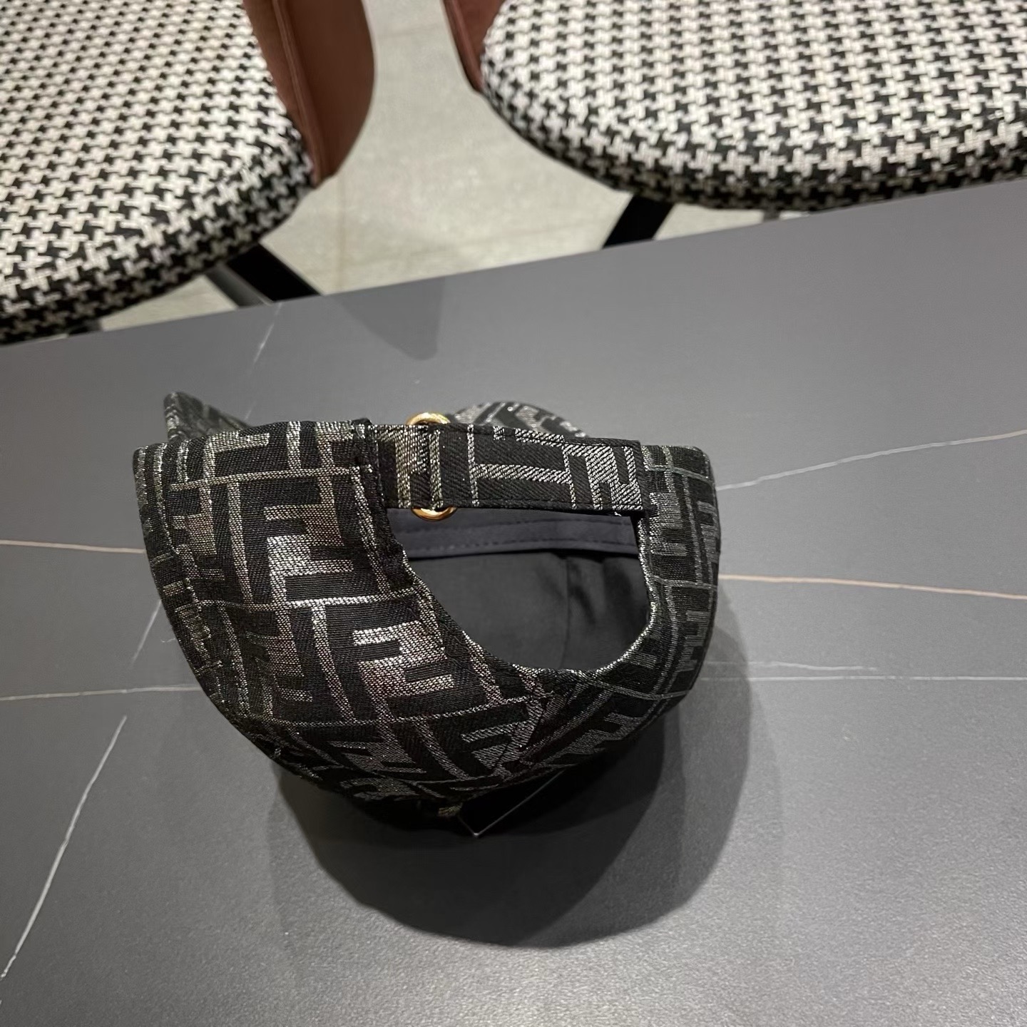P FENDI芬迪 系列棒球帽🧢 经典FF中古单品，气质穿搭单品，质量杠杠