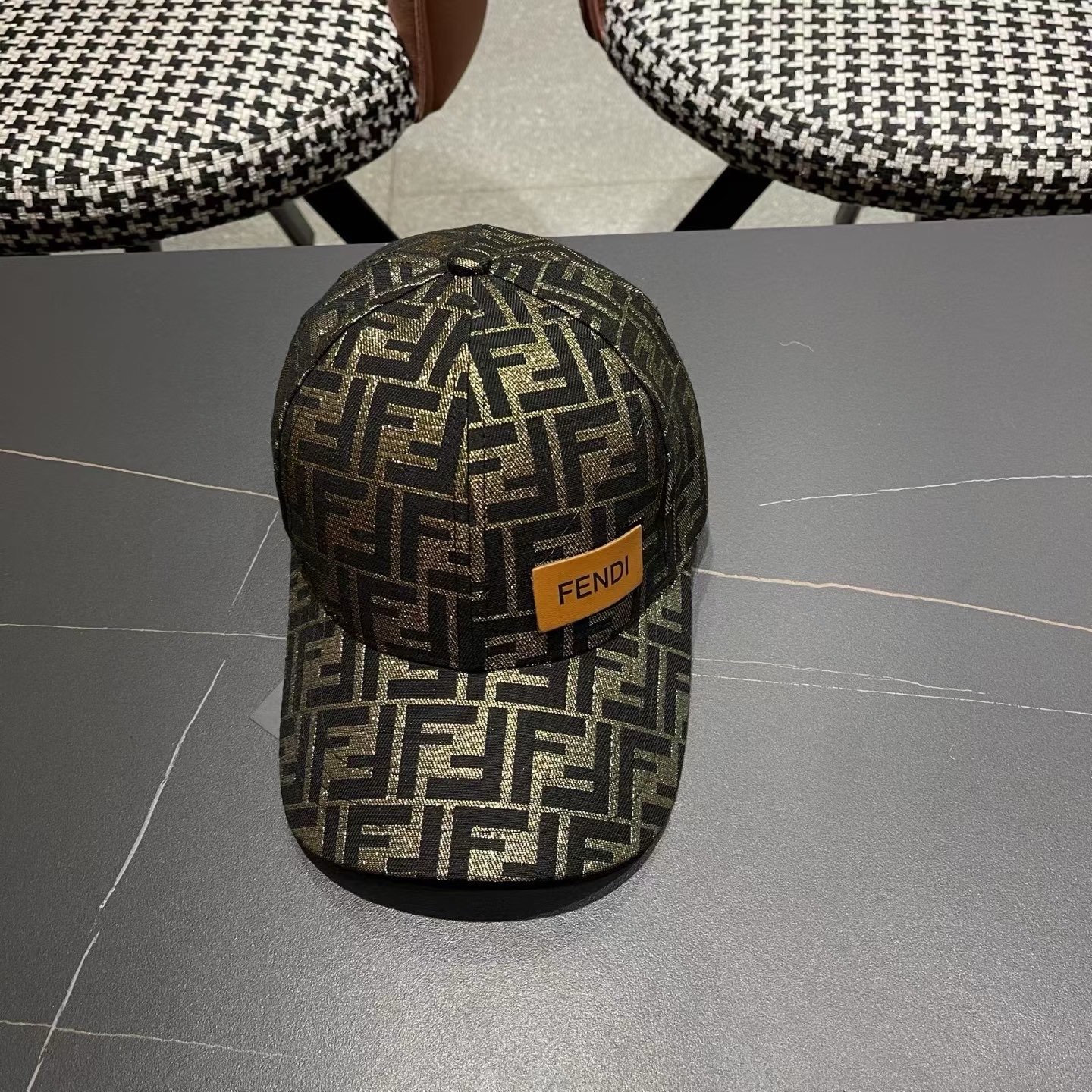 FENDI芬迪 系列棒球帽🧢 经典FF中古单品，气质穿搭单品，质量杠杠