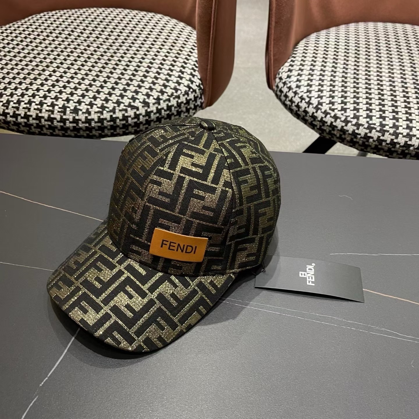 FENDI芬迪 系列棒球帽🧢 经典FF中古单品，气质穿搭单品，质量杠杠