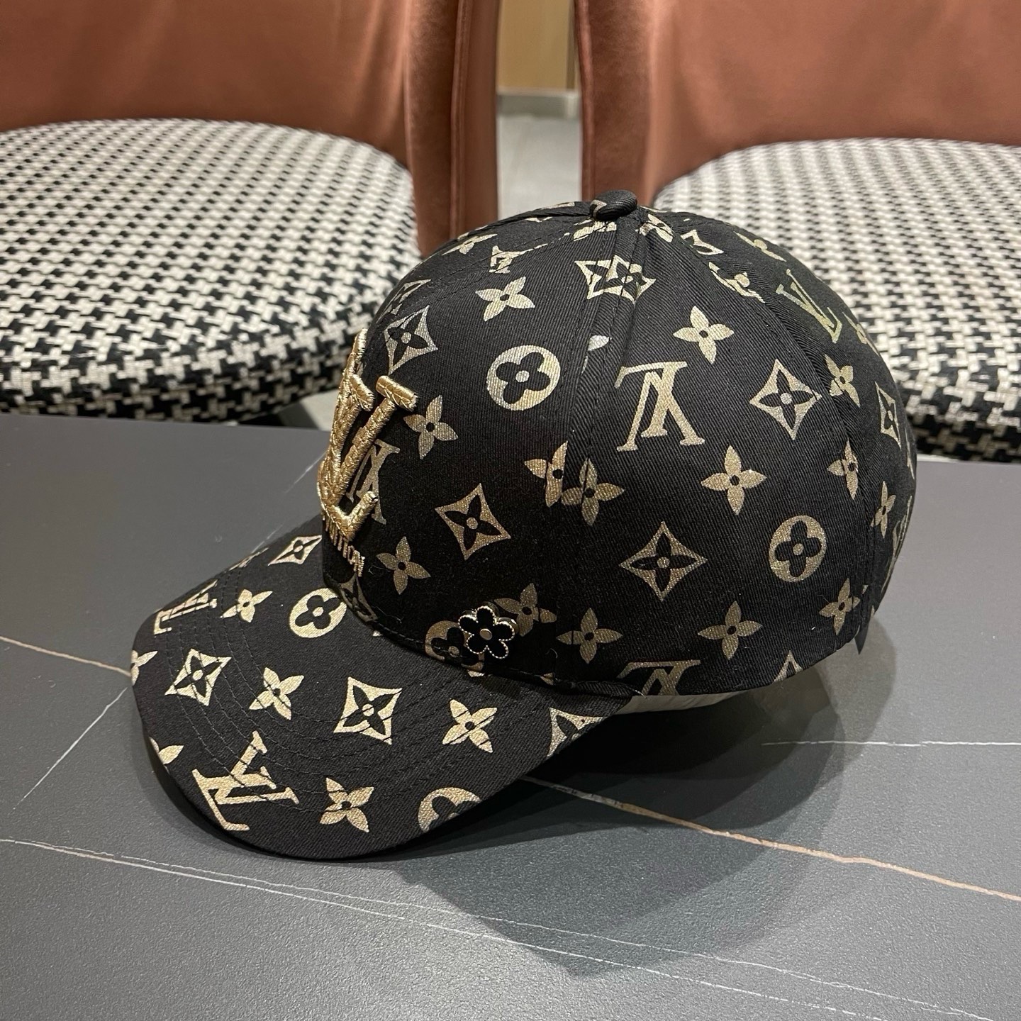 🧢LV路易威登🧢 官网高版出货，经典棒球帽，非常经典的经典，流行的复古美，四季可用，出门必备，非常显脸小
