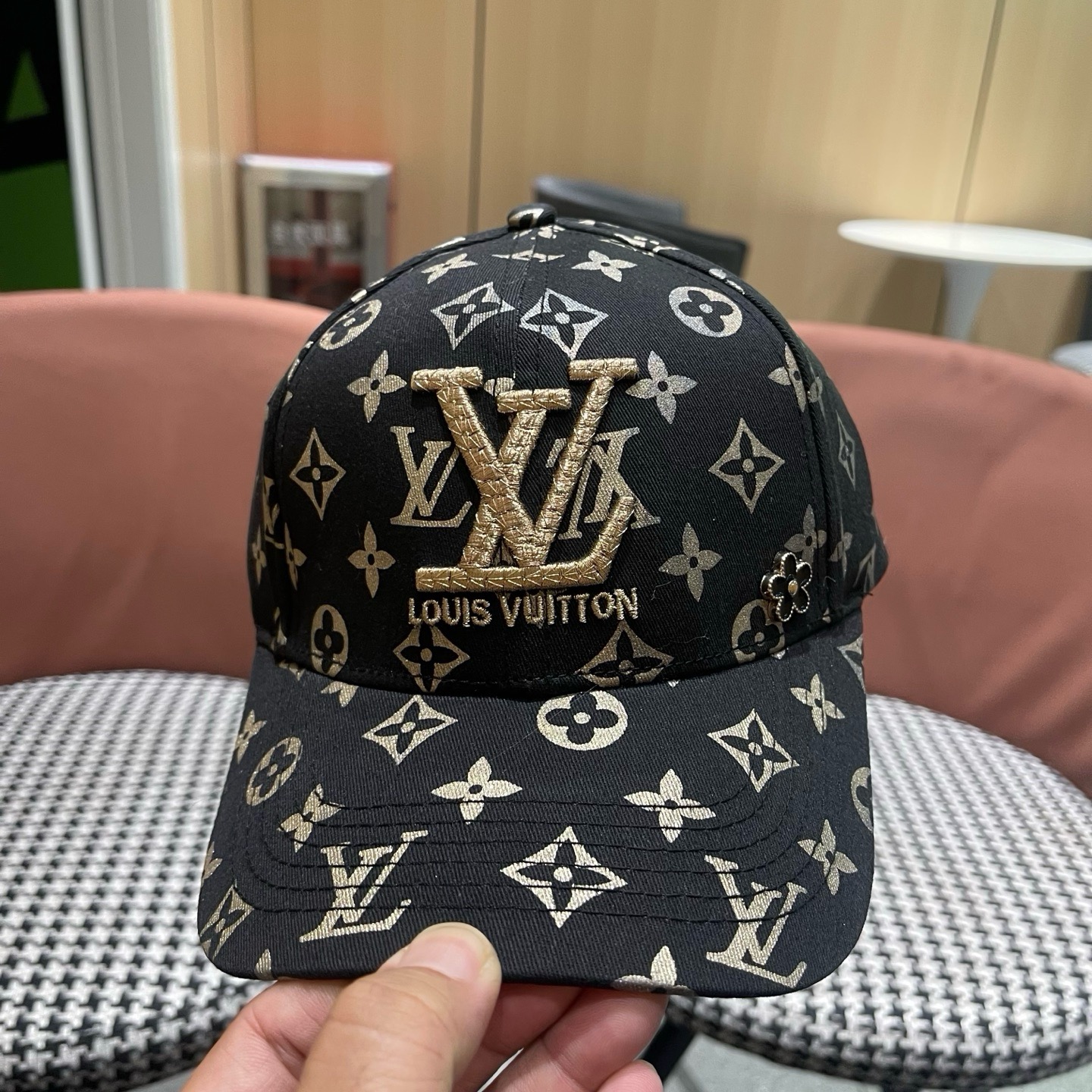 🧢LV路易威登🧢 官网高版出货，经典棒球帽，非常经典的经典，流行的复古美，四季可用，出门必备，非常显脸小