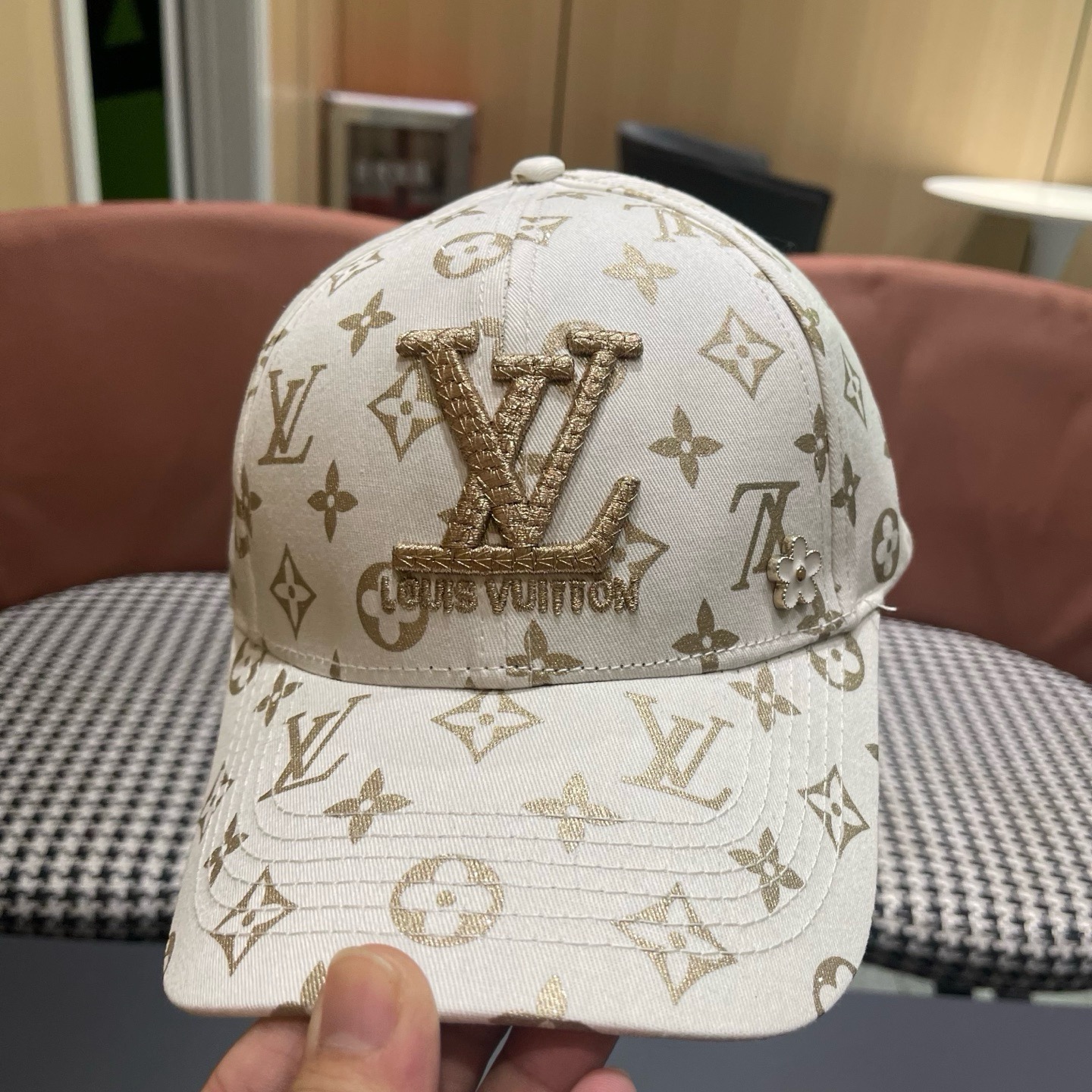 🧢LV路易威登🧢 官网高版出货，经典棒球帽，非常经典的经典，流行的复古美，四季可用，出门必备，非常显脸小